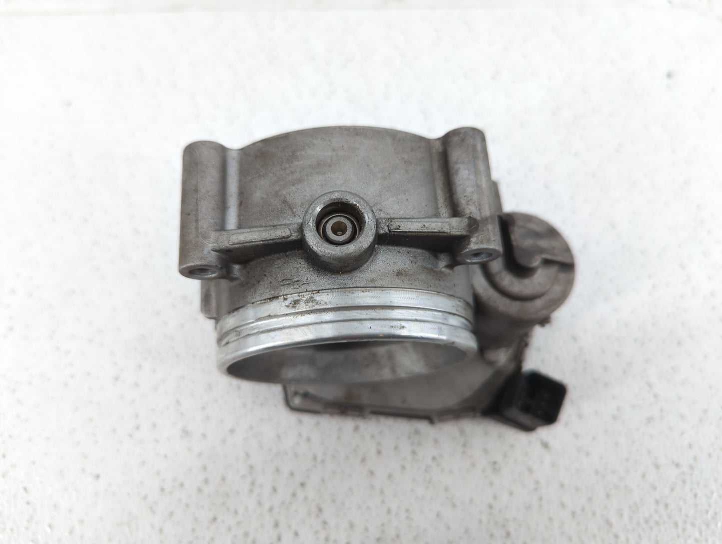 2007-2013 Bmw 328i Throttle Body P/N:1354 7556118-04 1354 7556118-03 Fits Fits 2007 2008 2009 2010 2011 2012 2013 OEM Used A