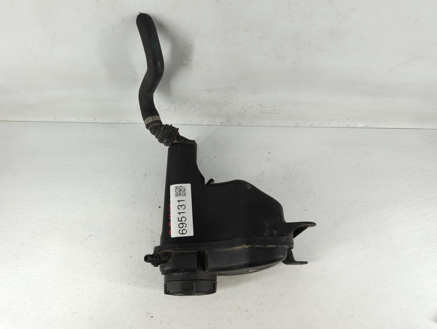 2007-2013 Bmw 328i Radiator Coolant Overflow Expansion Tank Bottle - Oemusedautoparts1.com