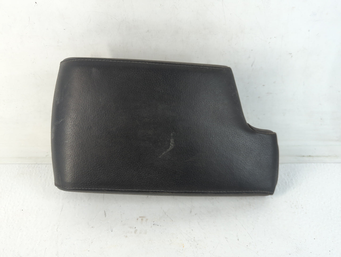 2009 Bmw 328i Center Console Armrest Cover Lid Fits OEM Used Auto Parts - Oemusedautoparts1.com