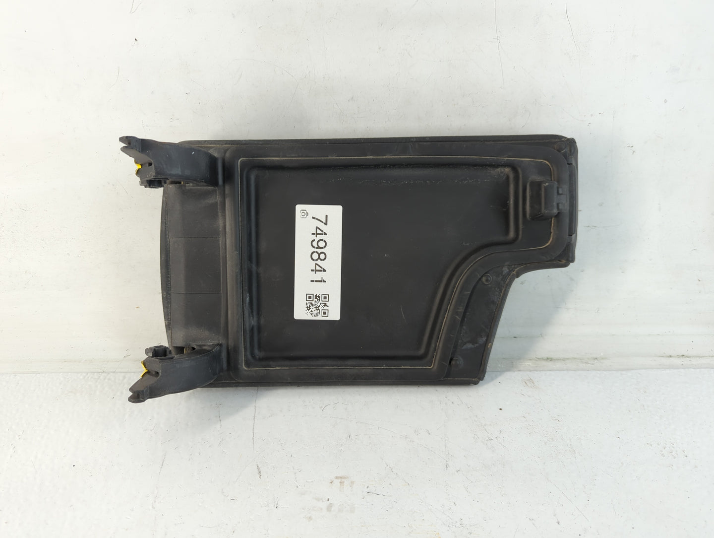 2009 Bmw 328i Center Console Armrest Cover Lid Fits OEM Used Auto Parts - Oemusedautoparts1.com