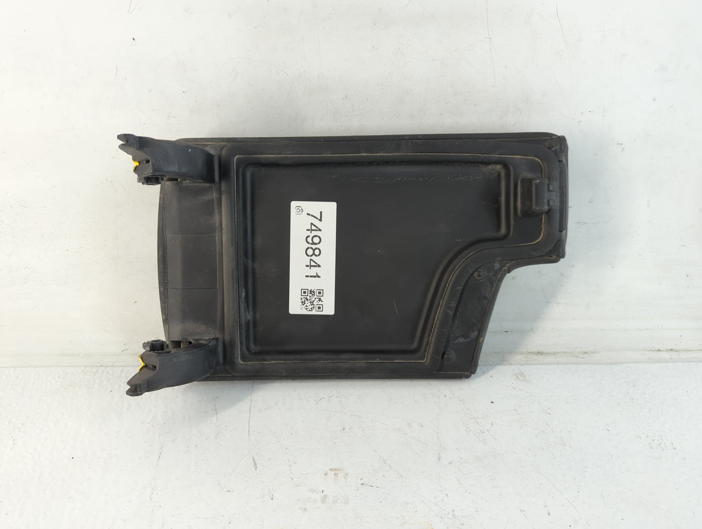 2009 Bmw 328i Center Console Armrest Cover Lid Fits OEM Used Auto Parts - Oemusedautoparts1.com