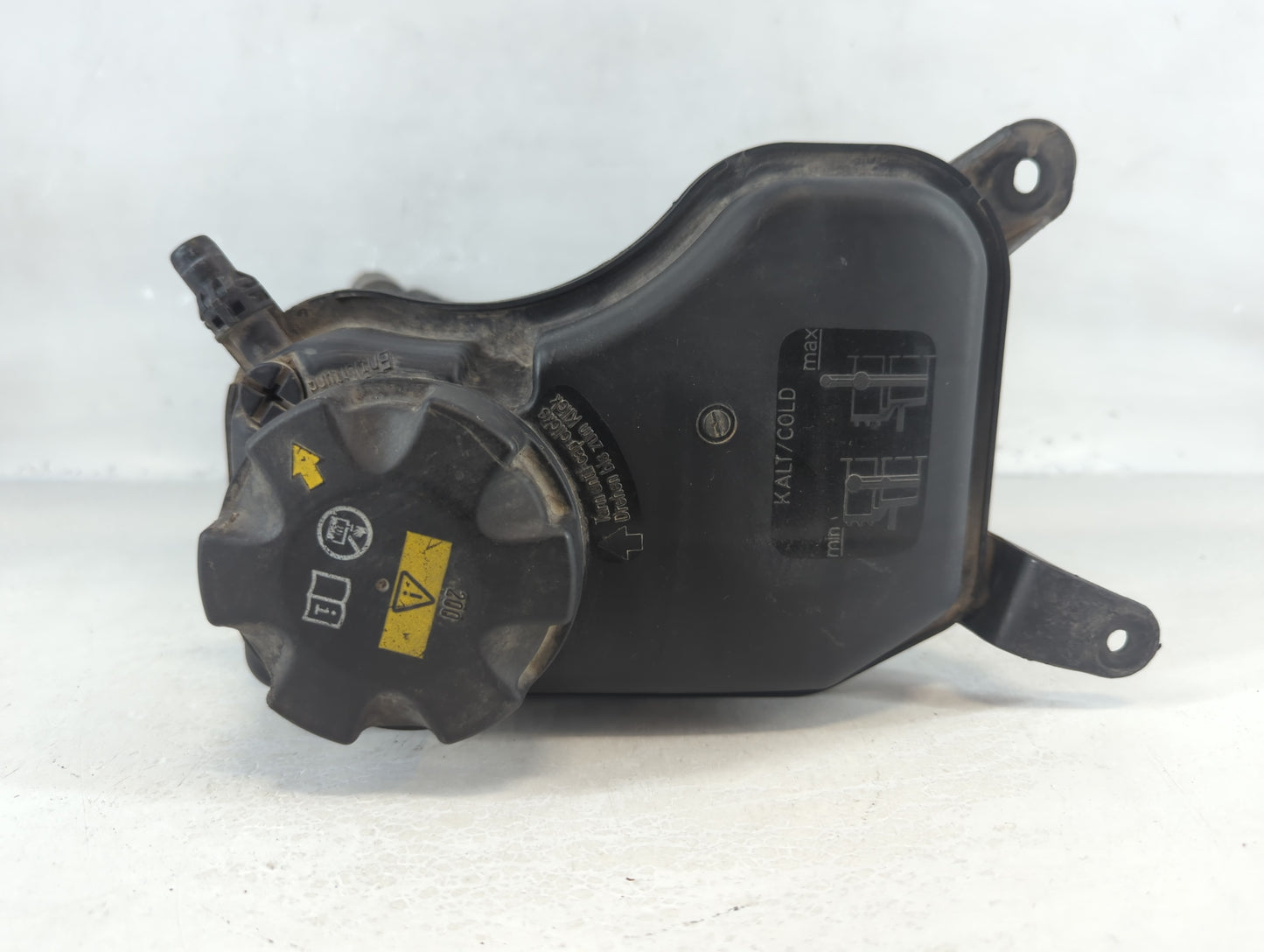 2007-2013 Bmw 328i Windshield Washer Fluid Reservoir Bottle Oem - Oemusedautoparts1.com