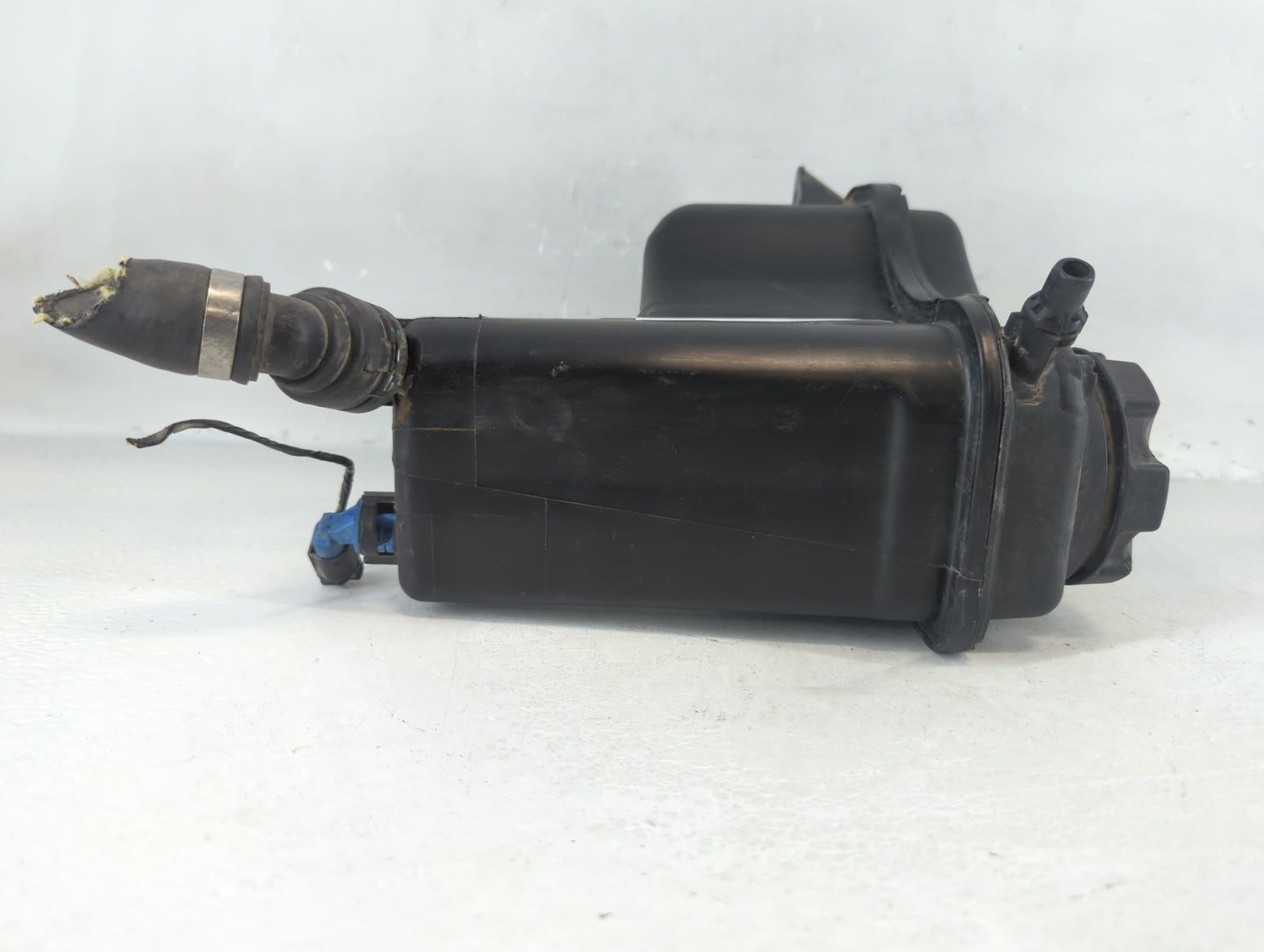 2007-2013 Bmw 328i Windshield Washer Fluid Reservoir Bottle Oem - Oemusedautoparts1.com