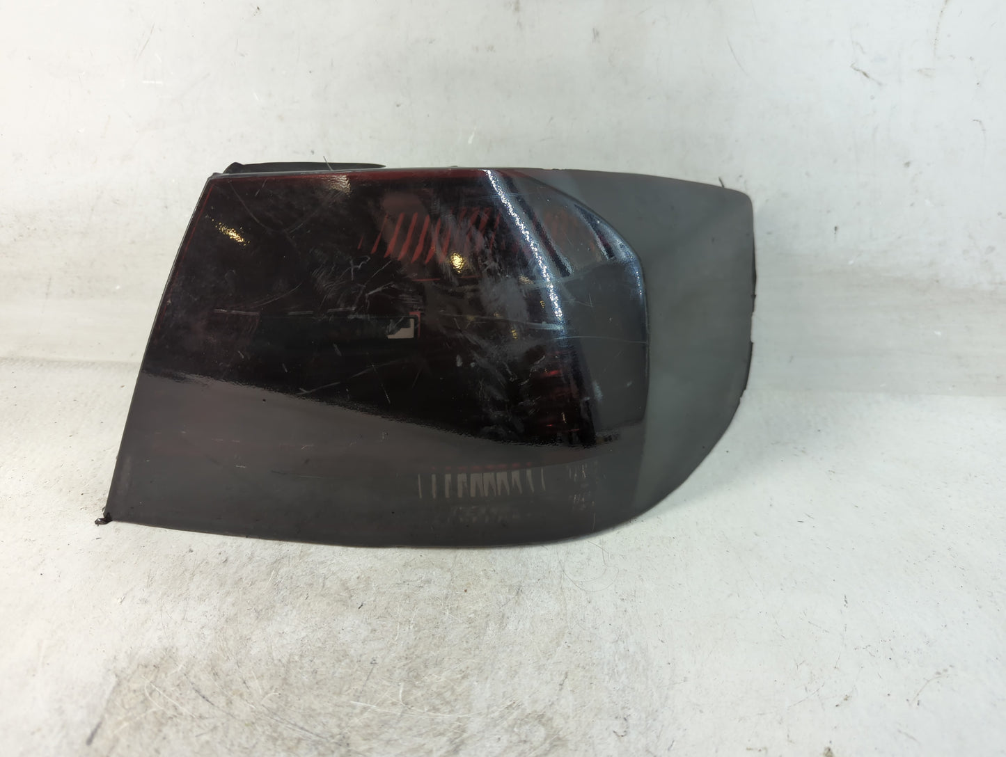 2007-2010 Bmw 328i Tail Light Assembly Passenger Right OEM P/N:0321-7 174 404 Fits Fits 2007 2008 2009 2010 OEM Used Auto Pa