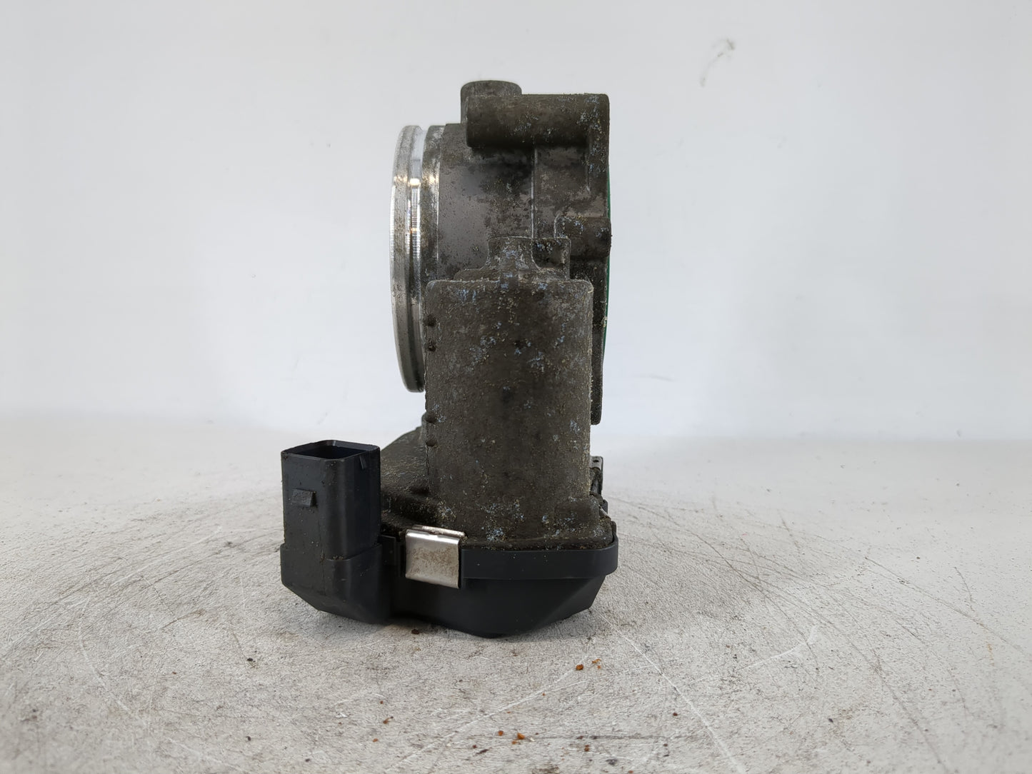 2009 Bmw 328i Xdrive Throttle Body Fits Fits 2007 2008 2010 2011 2012 2013 OEM Used Auto Parts - Oemusedautoparts1.com