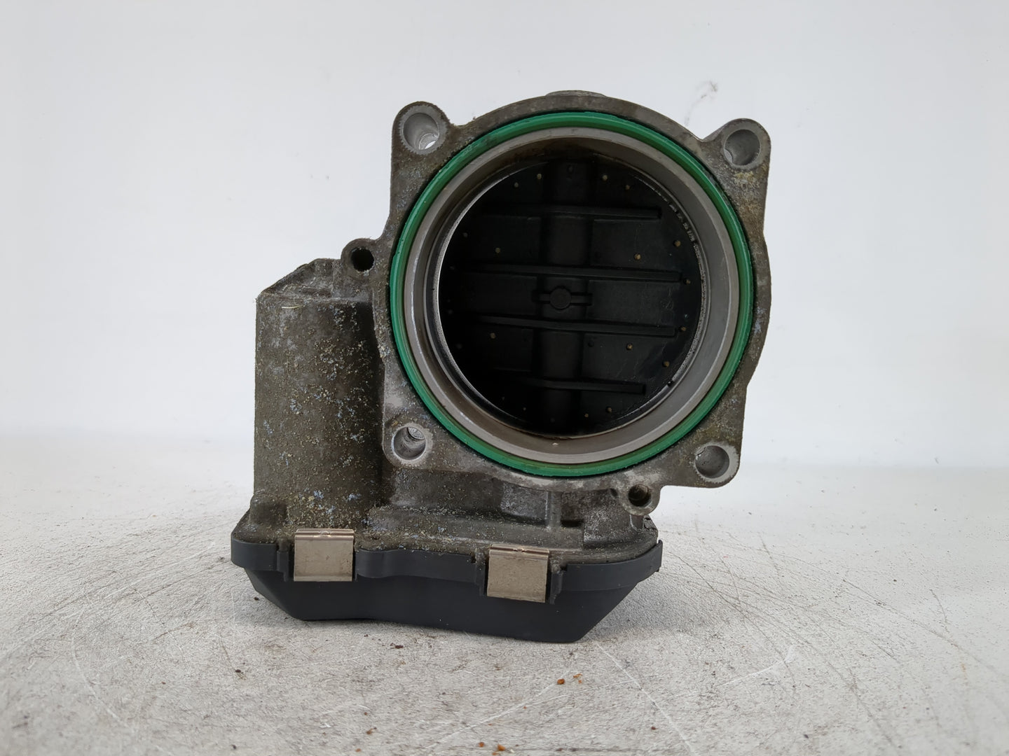 2009 Bmw 328i Xdrive Throttle Body Fits Fits 2007 2008 2010 2011 2012 2013 OEM Used Auto Parts - Oemusedautoparts1.com