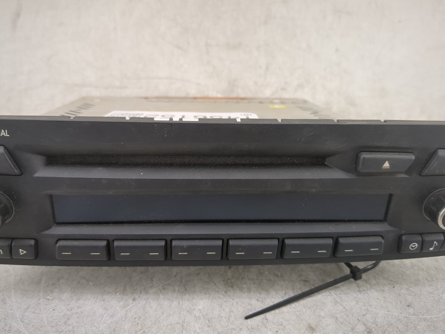 2008-2009 Bmw 335i Radio AM FM Cd Player Receiver Replacement P/N:9199390-02 Fits Fits 2008 2009 OEM Used Auto Parts - Oemus