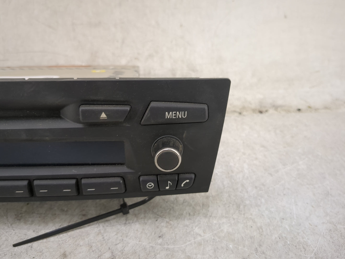 2008-2009 Bmw 335i Radio AM FM Cd Player Receiver Replacement P/N:9199390-02 Fits Fits 2008 2009 OEM Used Auto Parts - Oemus