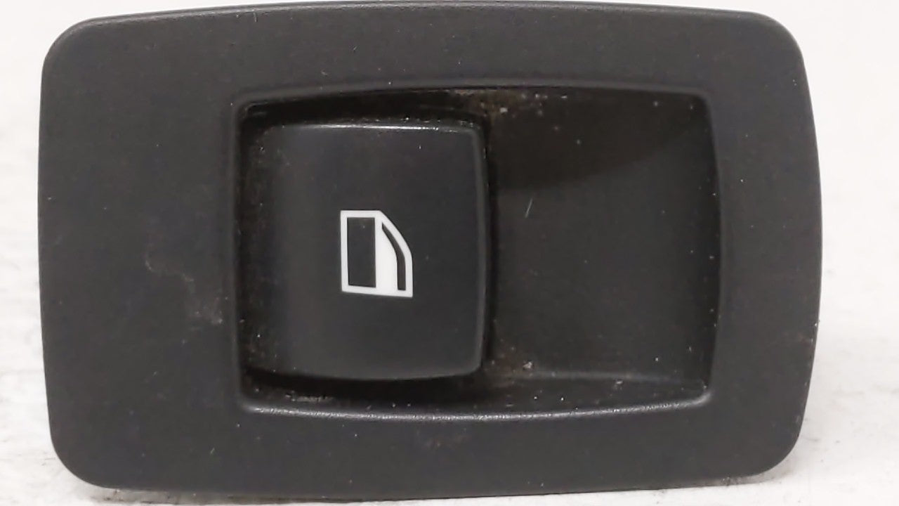 2009 Bmw 335i Passeneger Right Power Window Switch 6 945 874|6945874 - Oemusedautoparts1.com