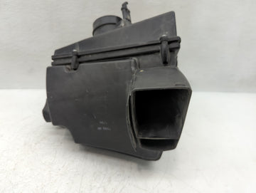 Bmw 528i Air Cleaner Intake-duct Hose Tube