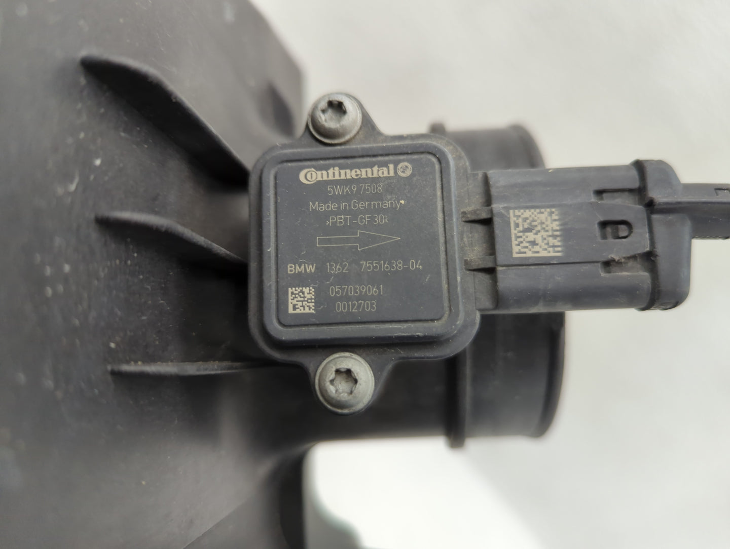 Bmw 528i Air Cleaner Intake-duct Hose Tube - Oemusedautoparts1.com