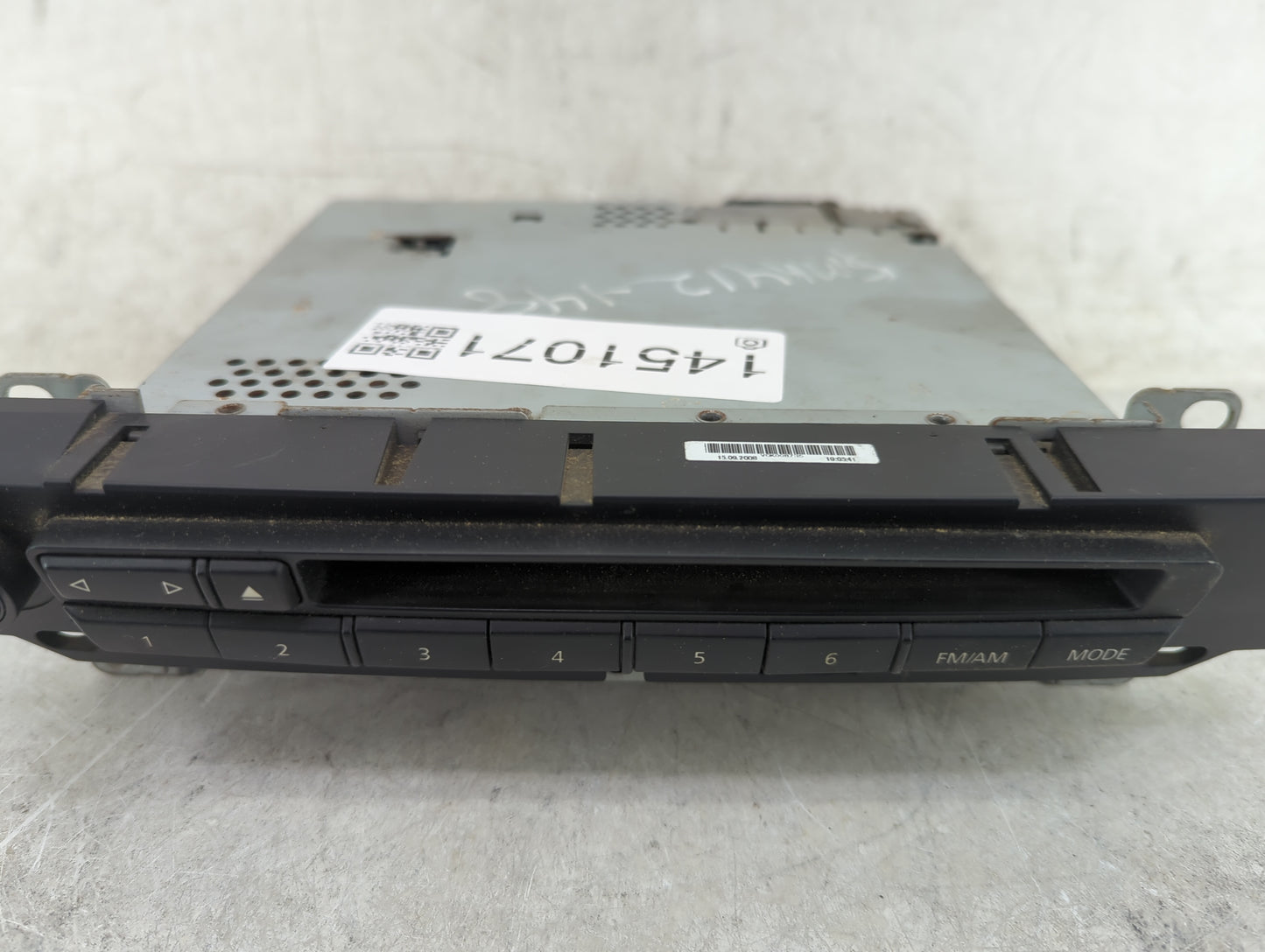 2008-2010 Bmw 528i Radio AM FM Cd Player Receiver Replacement P/N:VP8KAF-18C852-LE 9192682-01, 144721 10 Fits Fits 2008 2009