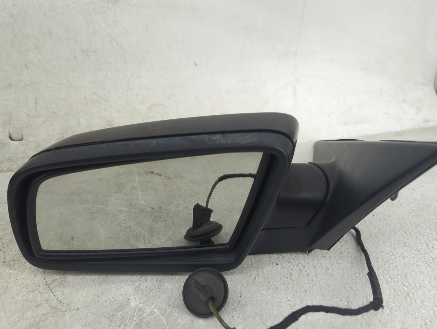 2008-2010 Bmw 528i Driver Side View Mirror - Left Door Mirror OEM Used - Oemusedautoparts1.com