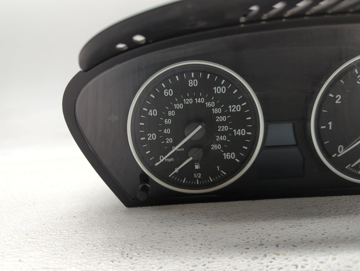 2008-2010 Bmw 528i Instrument Cluster Speedometer Gauges P/N:110.080.398/043 62.10-9 194 887 Fits Fits 2008 2009 2010 OEM Us