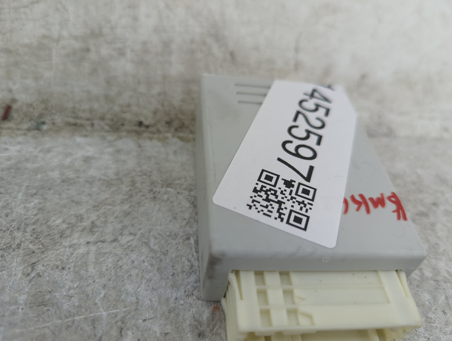 2008-2010 Bmw 528i Body Control Module Bcm Inner Cabin Fuse Box - Oemusedautoparts1.com