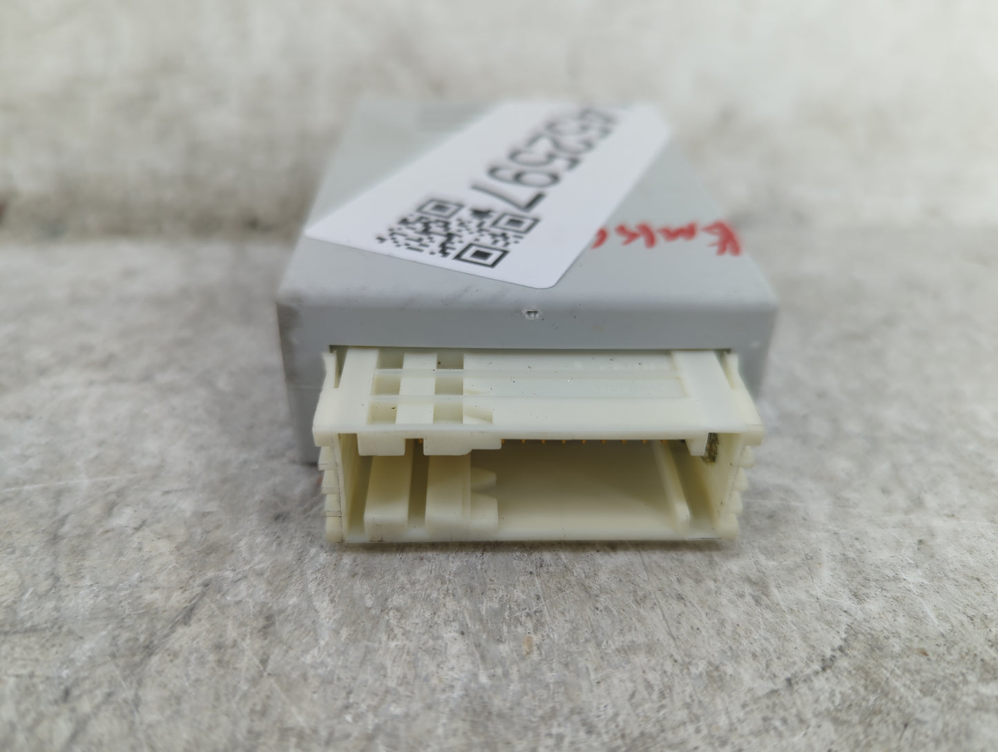 2008-2010 Bmw 528i Body Control Module Bcm Inner Cabin Fuse Box - Oemusedautoparts1.com
