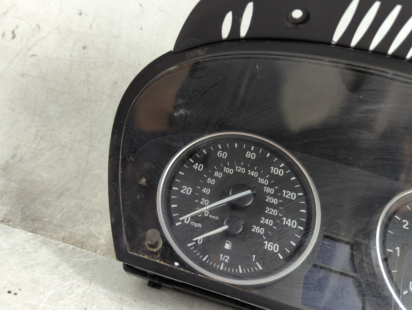 2008-2010 Bmw 528i Instrument Cluster Speedometer Gauges P/N:62.10-9 194 887 110.080.398/043 Miles:136K Fits Fits 2008 2009 