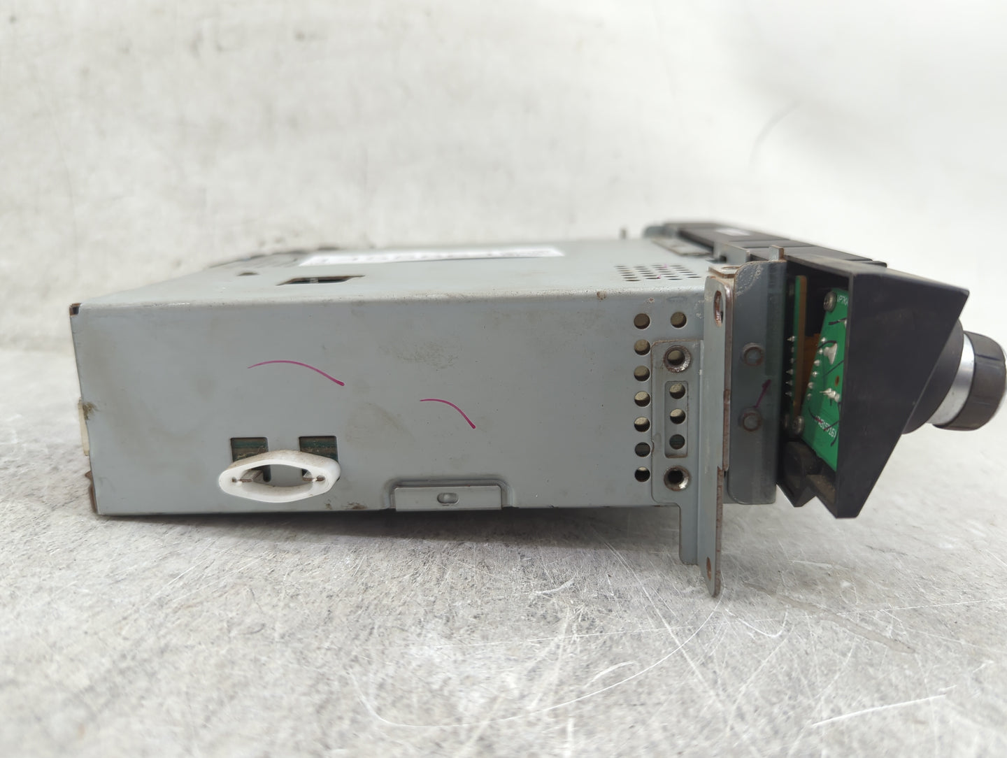 2008-2010 Bmw 528i Radio AM FM Cd Player Receiver Replacement Fits Fits 2008 2009 2010 OEM Used Auto Parts - Oemusedautopart