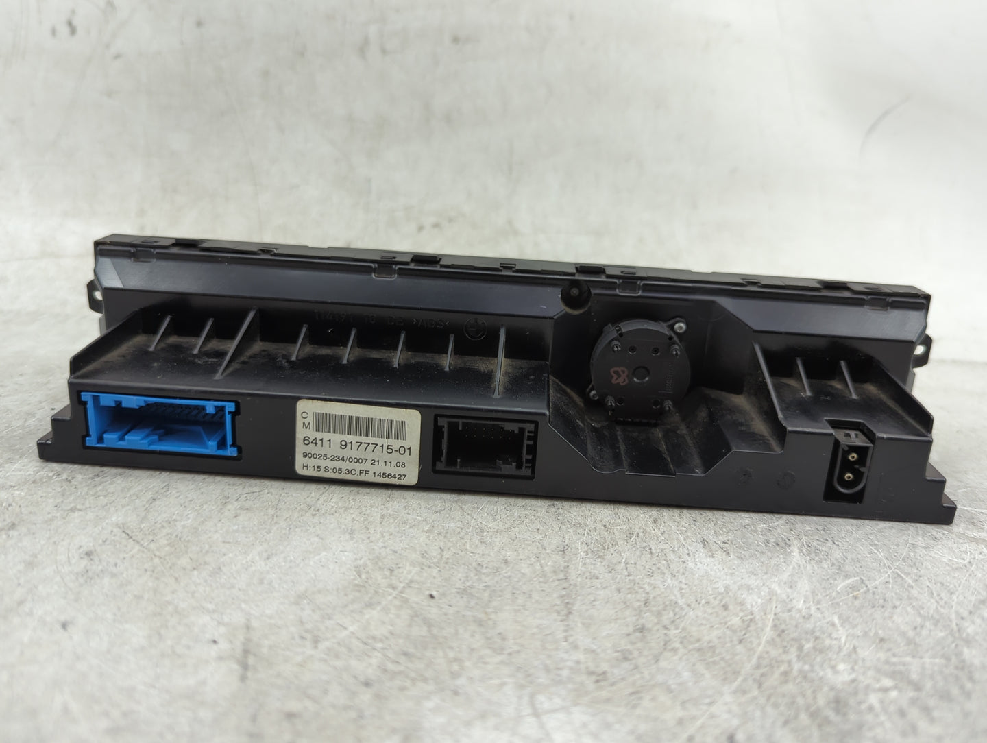 2008-2010 Bmw 528i Climate Control Module Temperature AC/Heater Replacement P/N:9177715-01 Fits Fits 2008 2009 2010 OEM Used