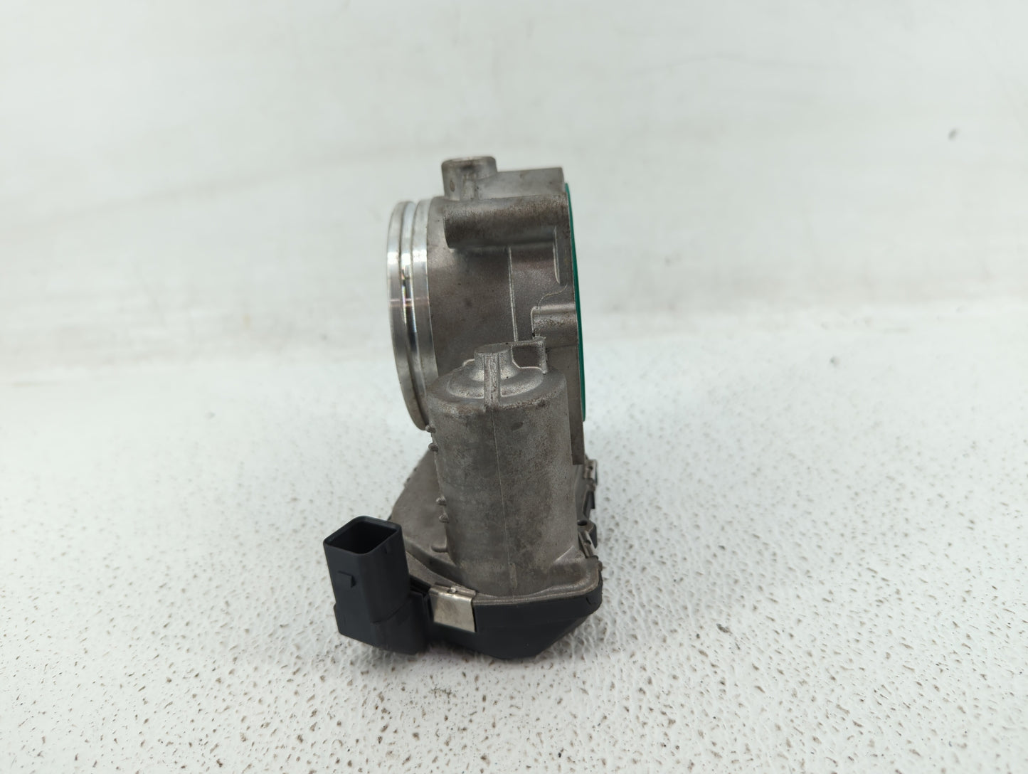 2008-2011 Bmw 528i Throttle Body P/N:1354 7556118-04 1354 7556118-03 Fits Fits 2007 2008 2009 2010 2011 2012 2013 OEM Used A