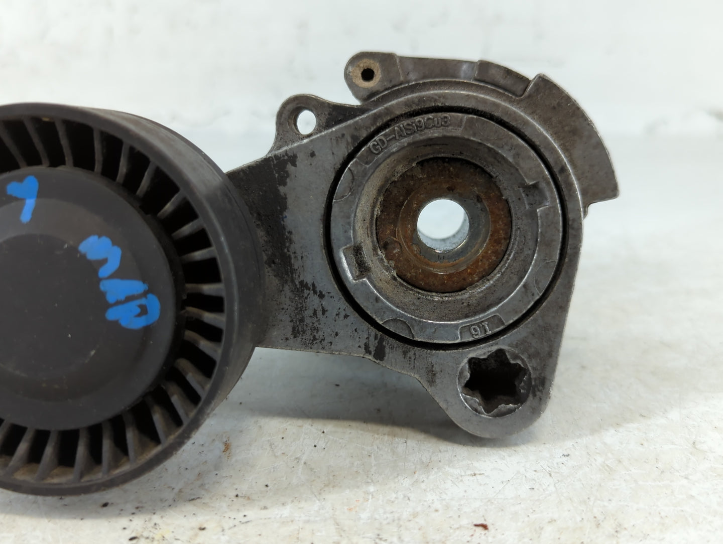 2009 Bmw 528i BELT TENSIONER - Oemusedautoparts1.com