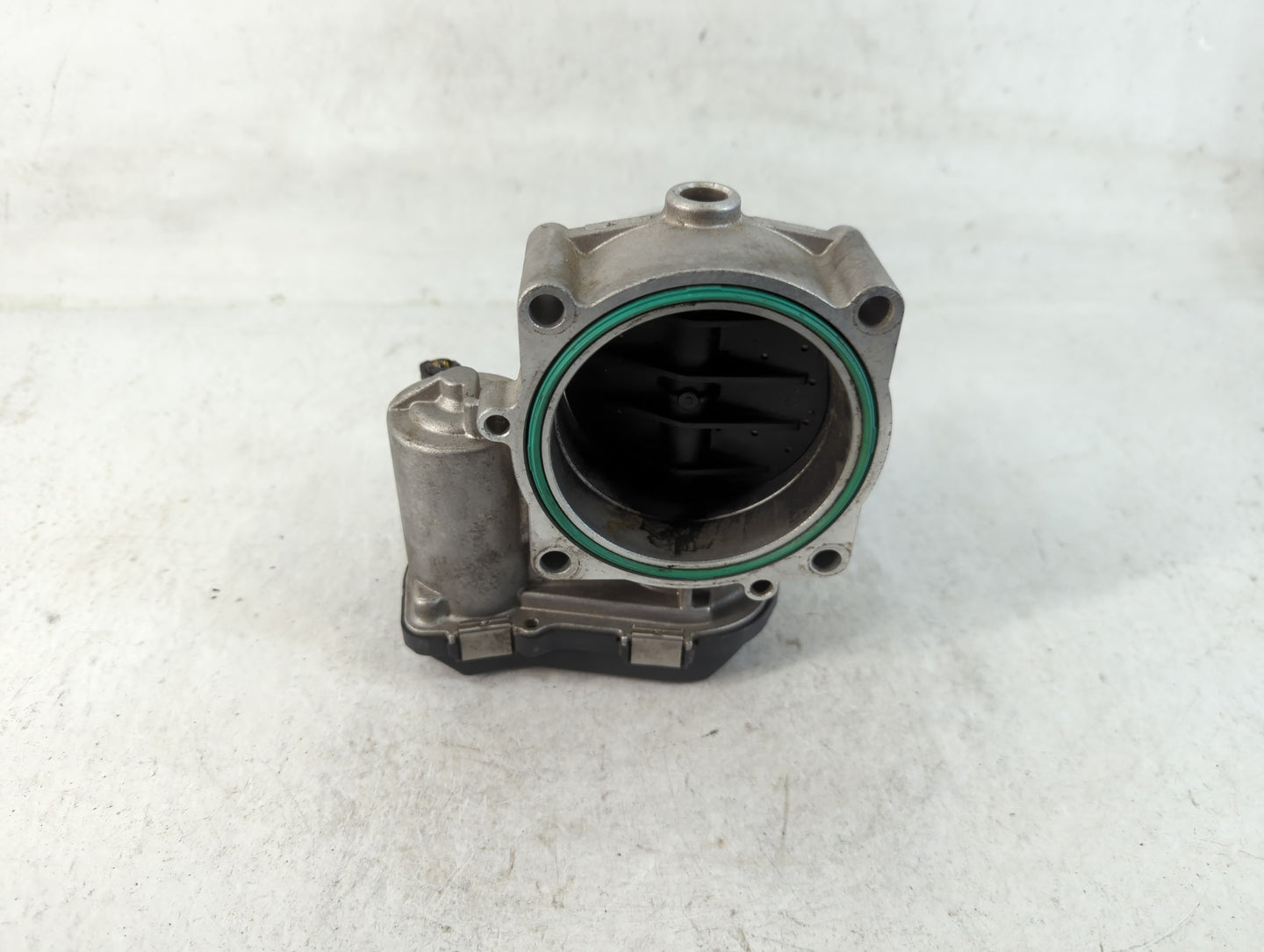 2008-2011 Bmw 528i Throttle Body P/N:1354 7556118-03 Fits Fits 2007 2008 2009 2010 2011 2012 2013 OEM Used Auto Parts - Oemu