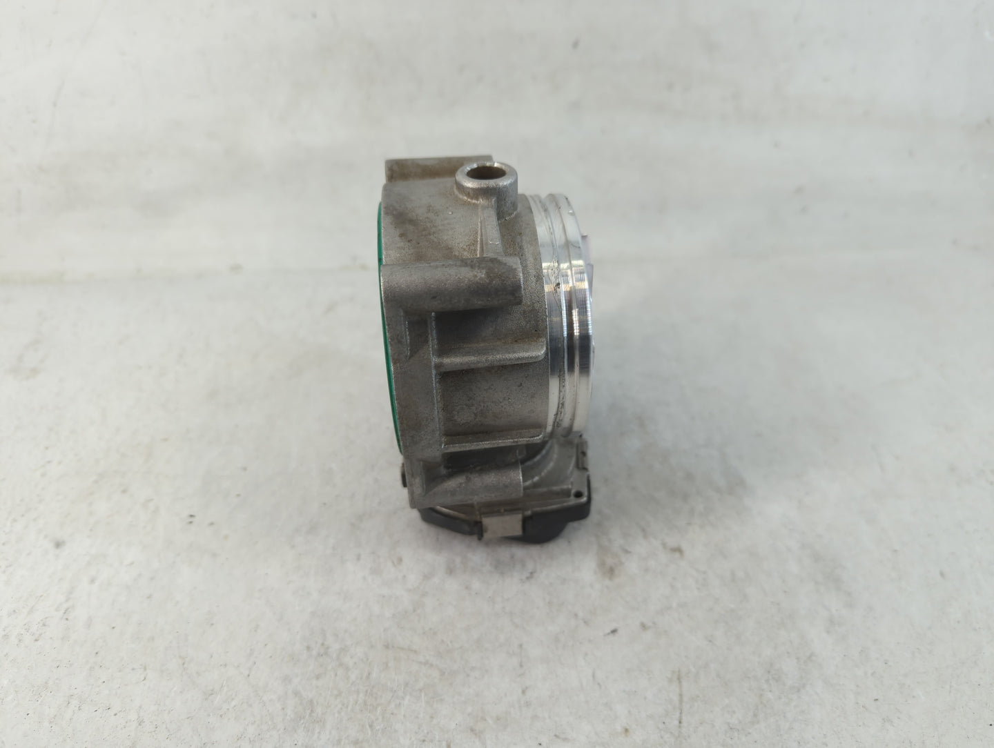 2008-2011 Bmw 528i Throttle Body P/N:1354 7556118-03 Fits Fits 2007 2008 2009 2010 2011 2012 2013 OEM Used Auto Parts - Oemu