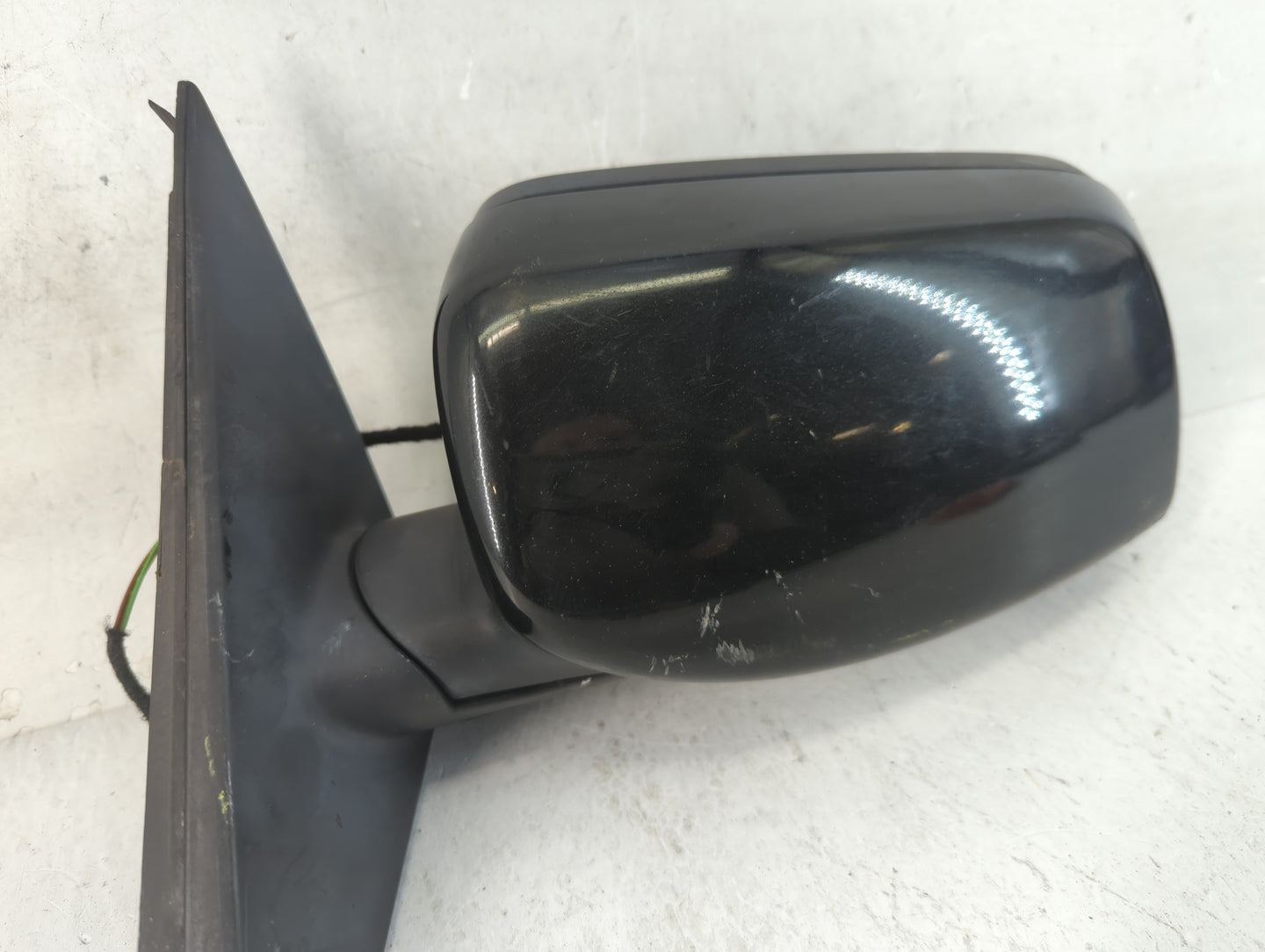 2009 Bmw 528i Driver Left Side View Manual Door Mirror Black - Oemusedautoparts1.com