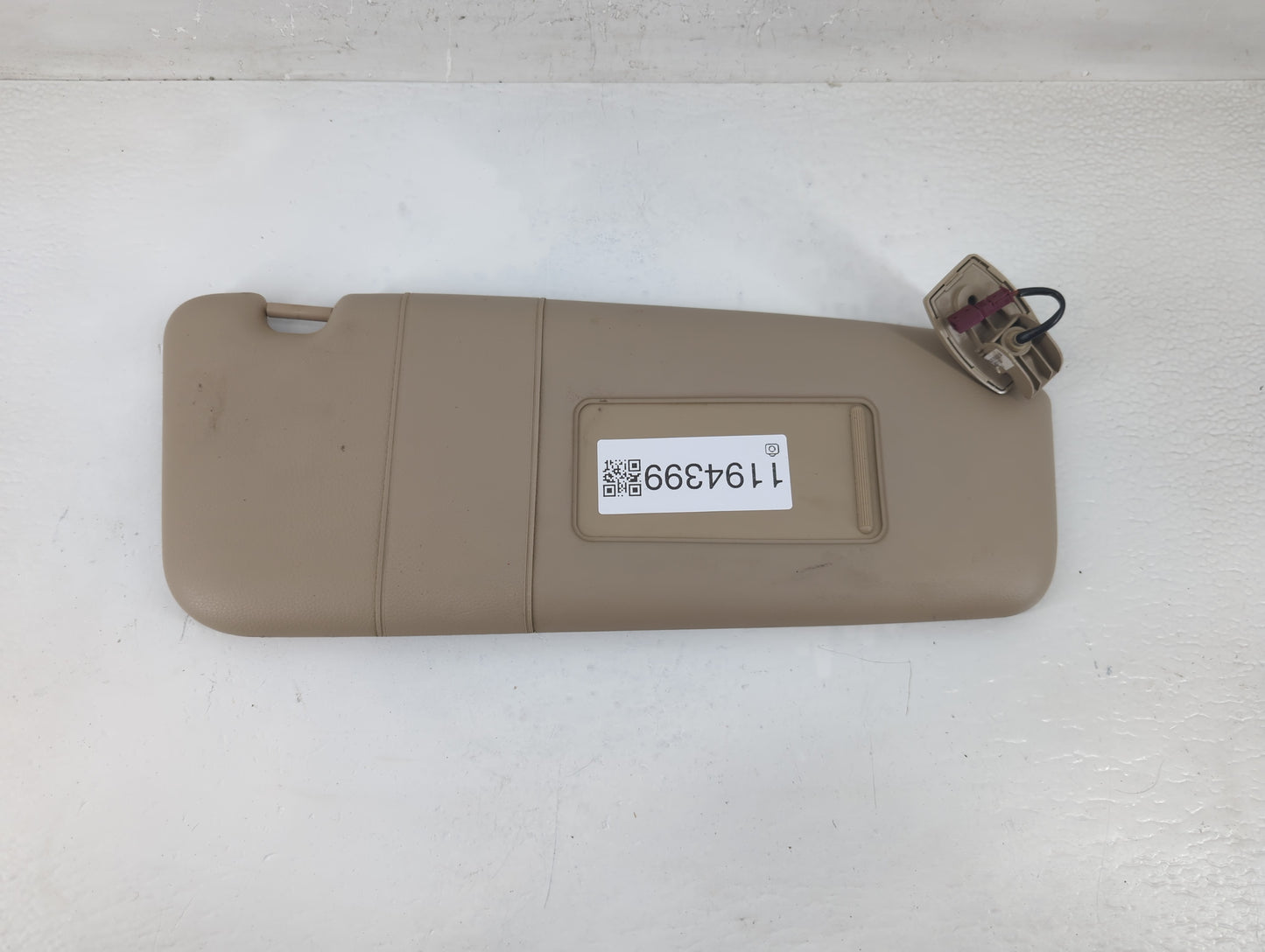2008-2009 Bmw 535i Sun Visor Shade Replacement Passenger Right Mirror Fits Fits 2004 2005 2006 2007 2008 2009 2010 OEM Used 