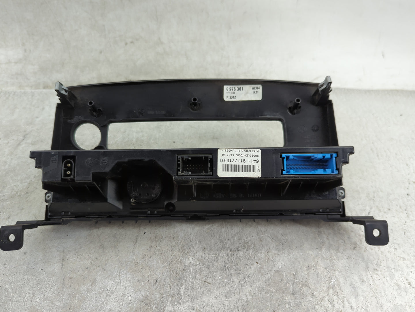 2008-2010 Bmw 535i Climate Control Module Temperature AC/Heater Replacement P/N:9177715-01 Fits Fits 2008 2009 2010 OEM Used