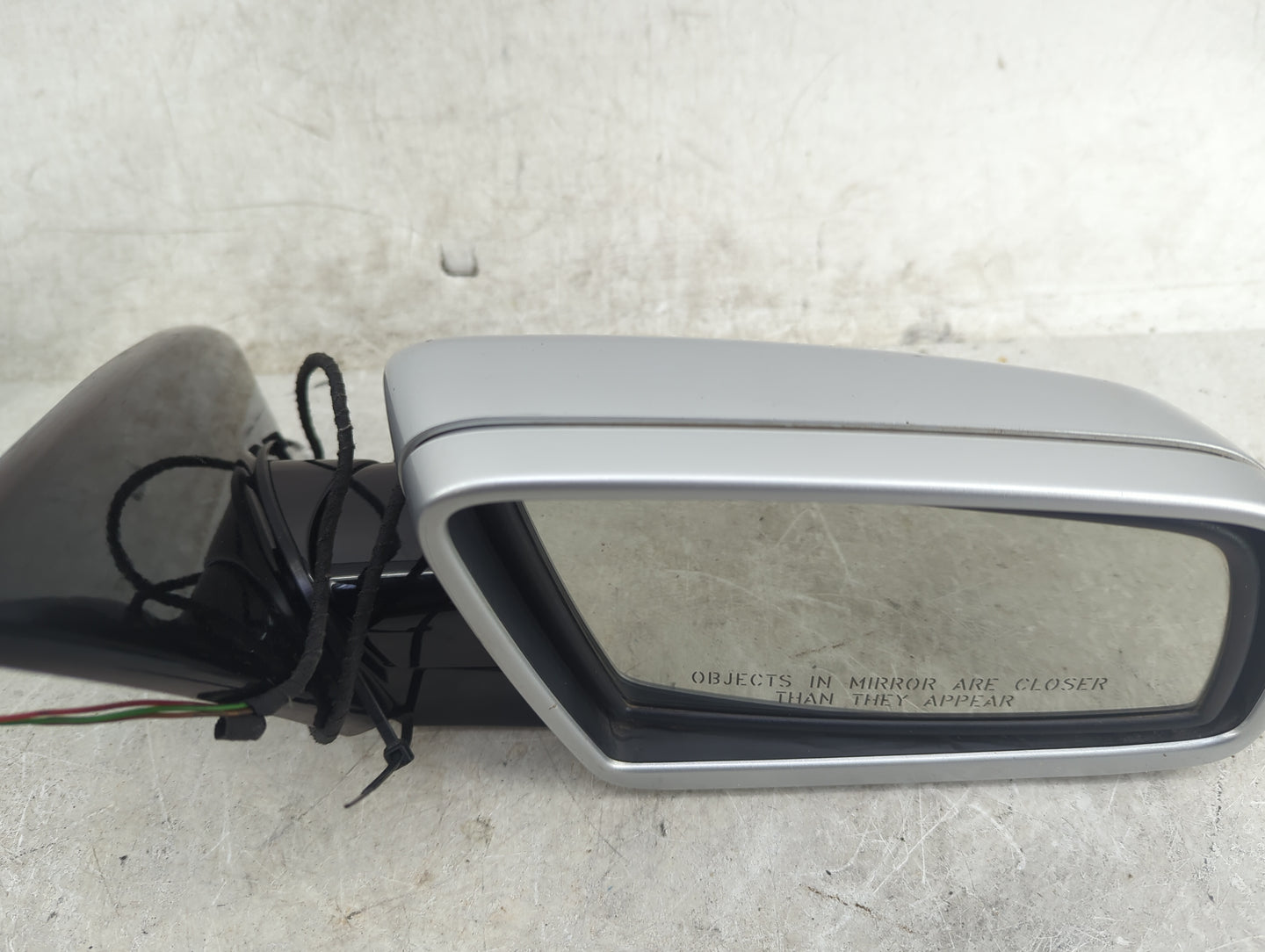 2006-2010 Bmw 650 Passenger Side View Mirror - Right Door Mirror OEM Used - Oemusedautoparts1.com