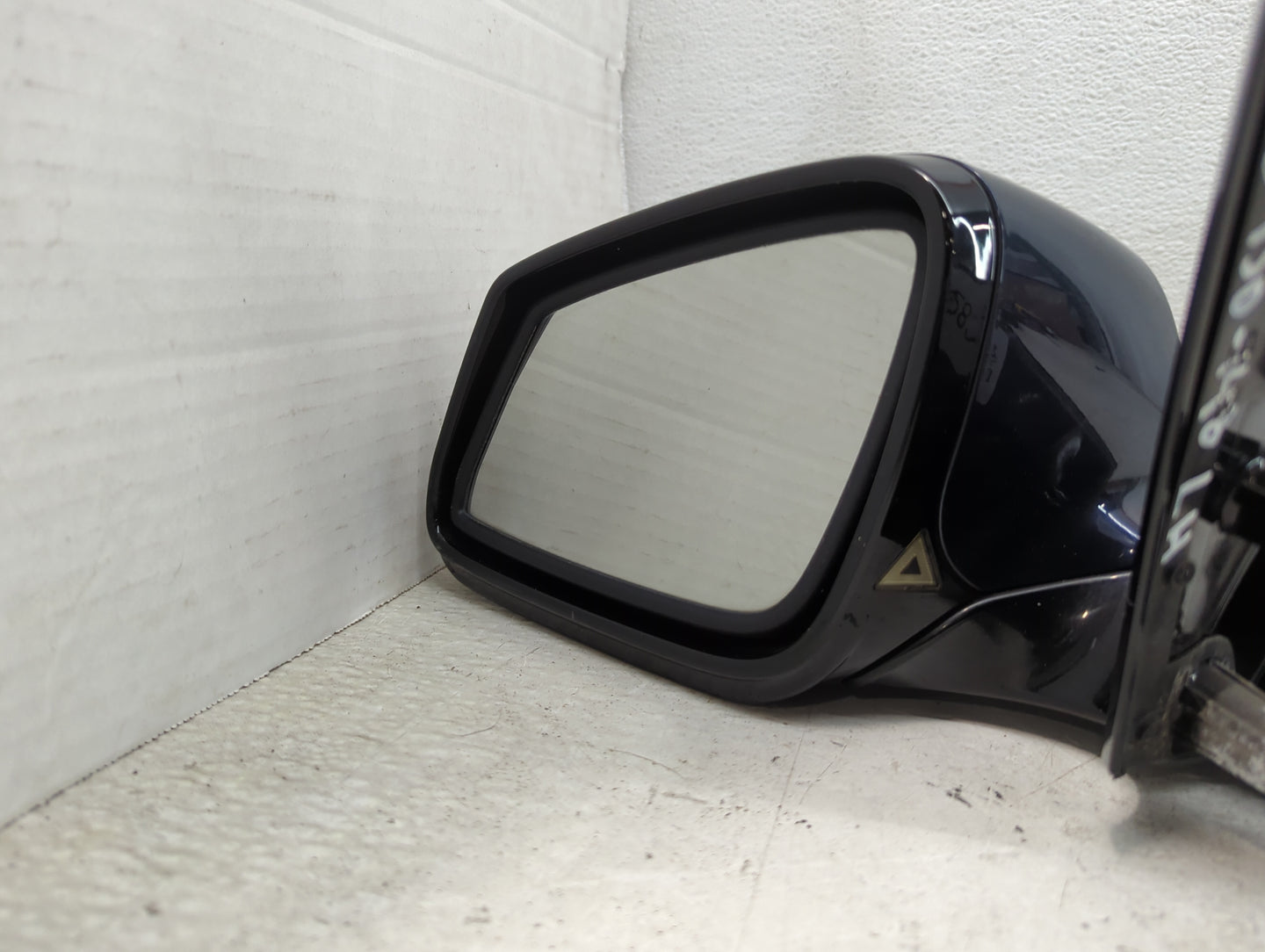 2009-2012 Bmw 750 Driver Side View Mirror - Left Door Mirror OEM Used - Oemusedautoparts1.com