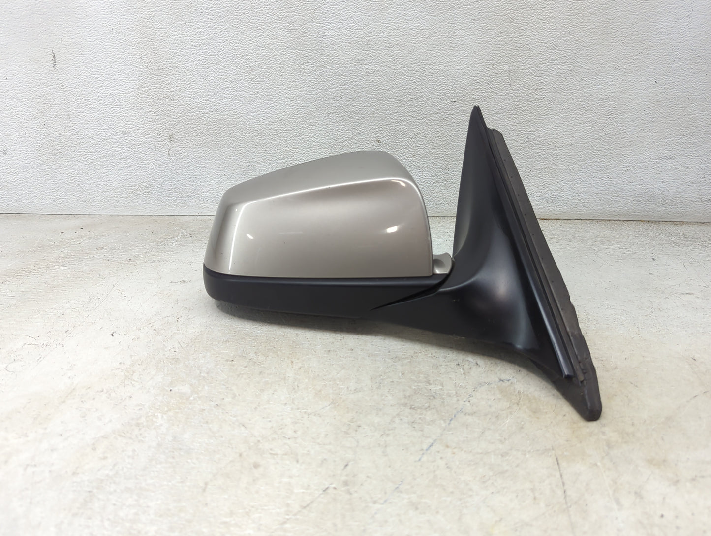 2009-2012 Bmw 750 Passenger Side View Mirror - Right Door Mirror OEM Used - Oemusedautoparts1.com