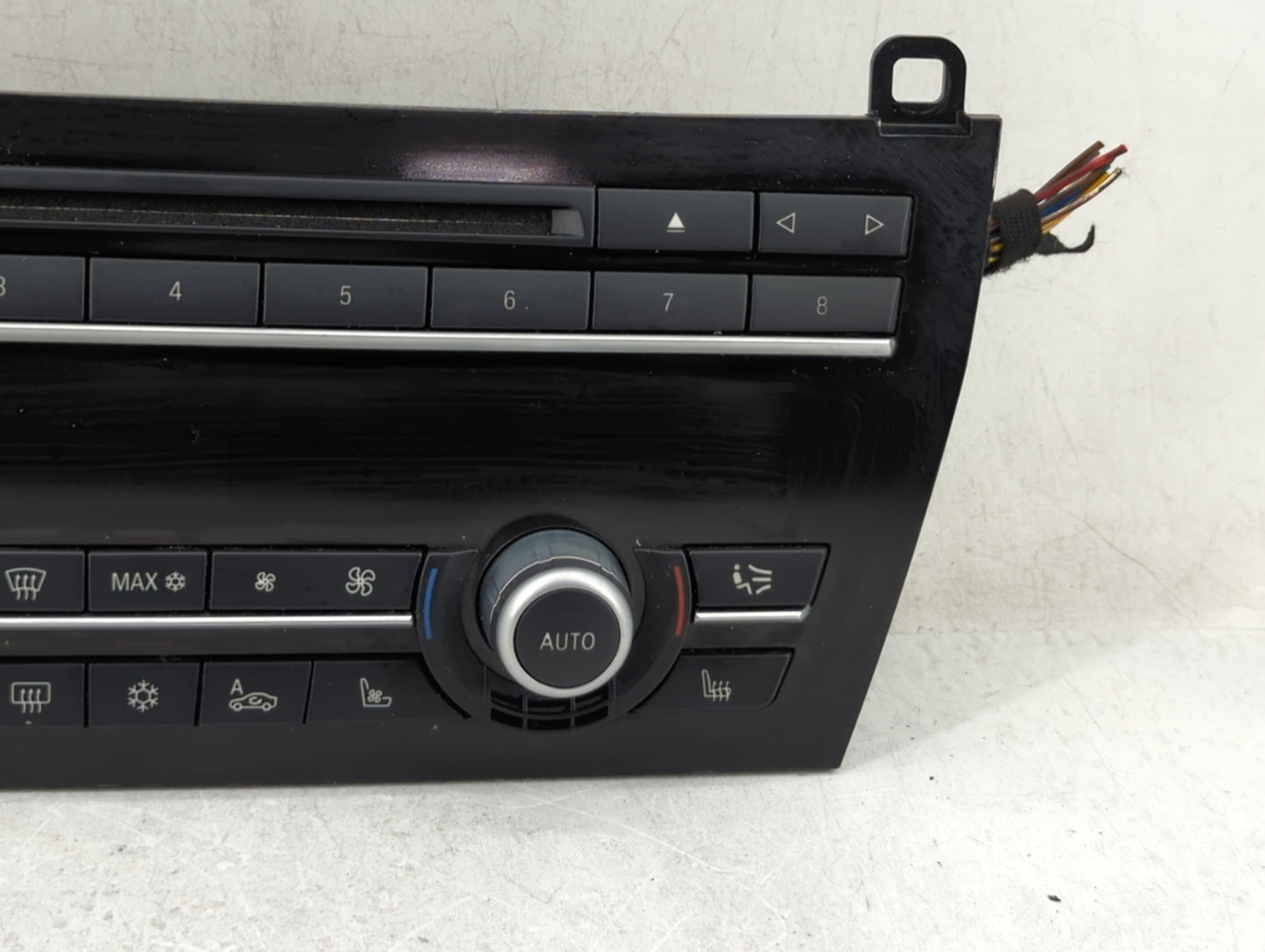 2009-2010 Bmw 750i Radio AM FM Cd Player Receiver Replacement P/N:9212464-01 Fits Fits 2009 2010 OEM Used Auto Parts - Oemus