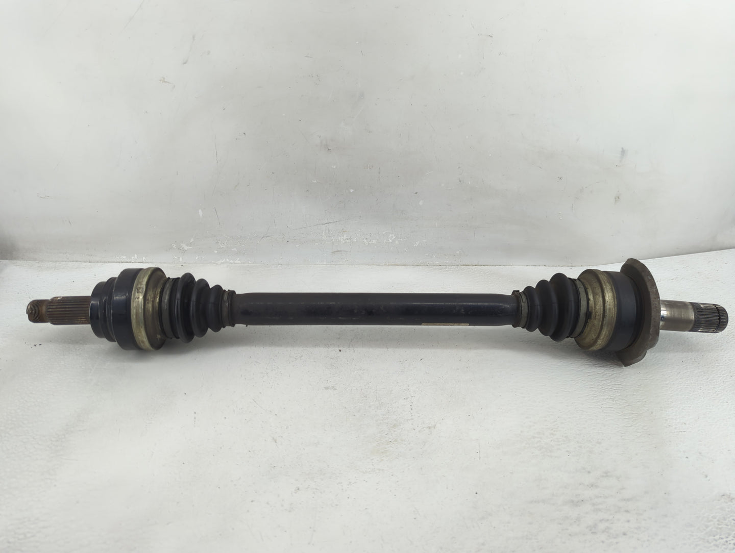 2009-2015 Bmw 750i Axle Shaft Front Driver Cv C/v - Oemusedautoparts1.com