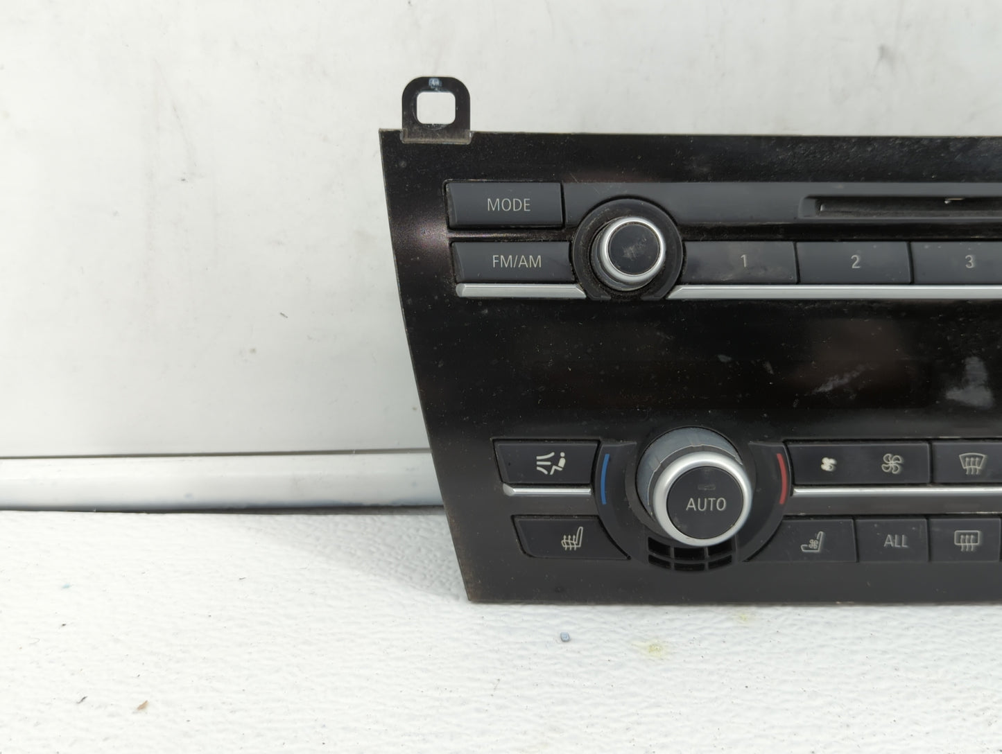 2009-2010 Bmw 750i Radio AM FM Cd Player Receiver Replacement P/N:69214741 9212472, 9241234, 9224751 Fits Fits 2009 2010 OEM