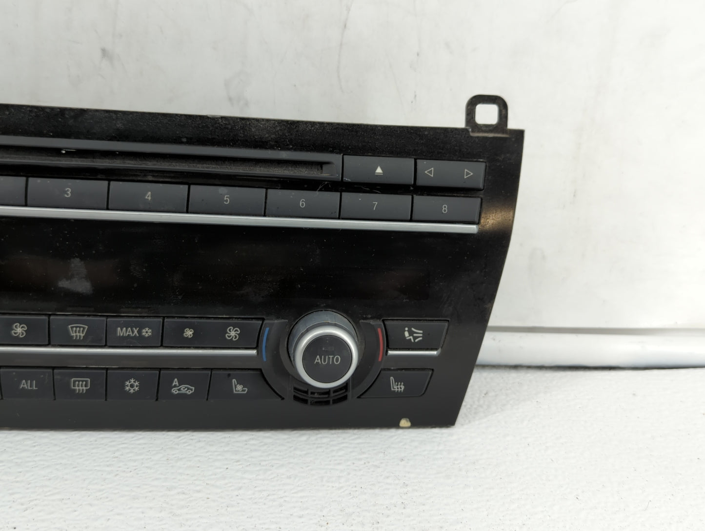 2009-2010 Bmw 750i Radio AM FM Cd Player Receiver Replacement P/N:69214741 9212472, 9241234, 9224751 Fits Fits 2009 2010 OEM