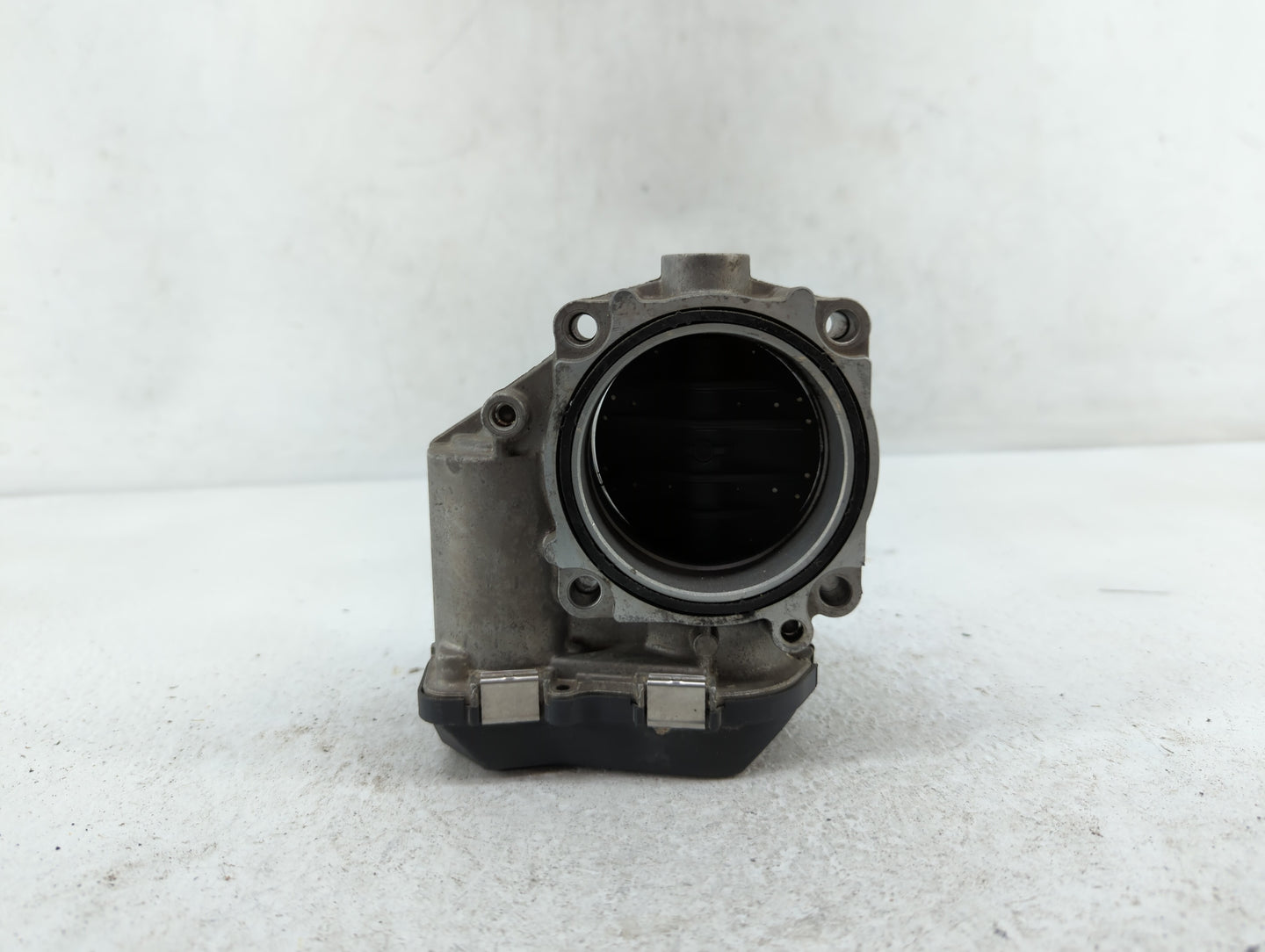 2009-2015 Bmw 750i Throttle Body P/N:7555944-02 7555944-03 Fits Fits 2008 2009 2010 2011 2012 2013 2014 2015 2016 2017 2018 