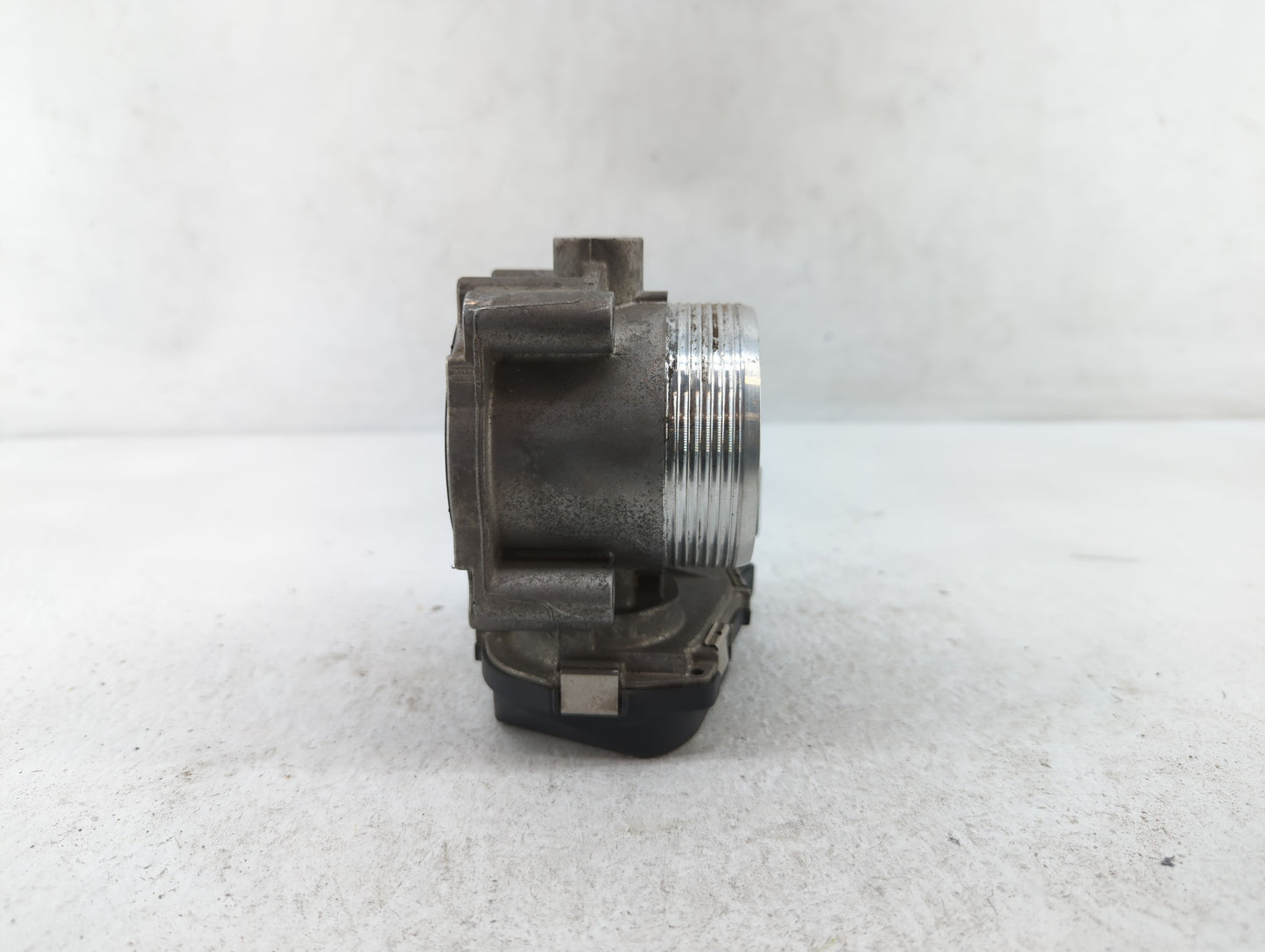 2009-2015 Bmw 750i Throttle Body P/N:7555944-02 7555944-03 Fits Fits 2008 2009 2010 2011 2012 2013 2014 2015 2016 2017 2018 