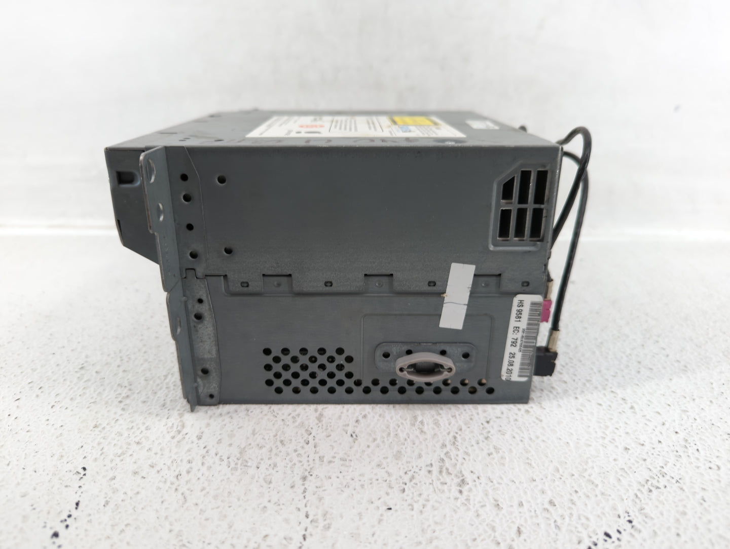 2009-2010 Bmw 750i Am Fm Cd Player Radio Receiver - Oemusedautoparts1.com