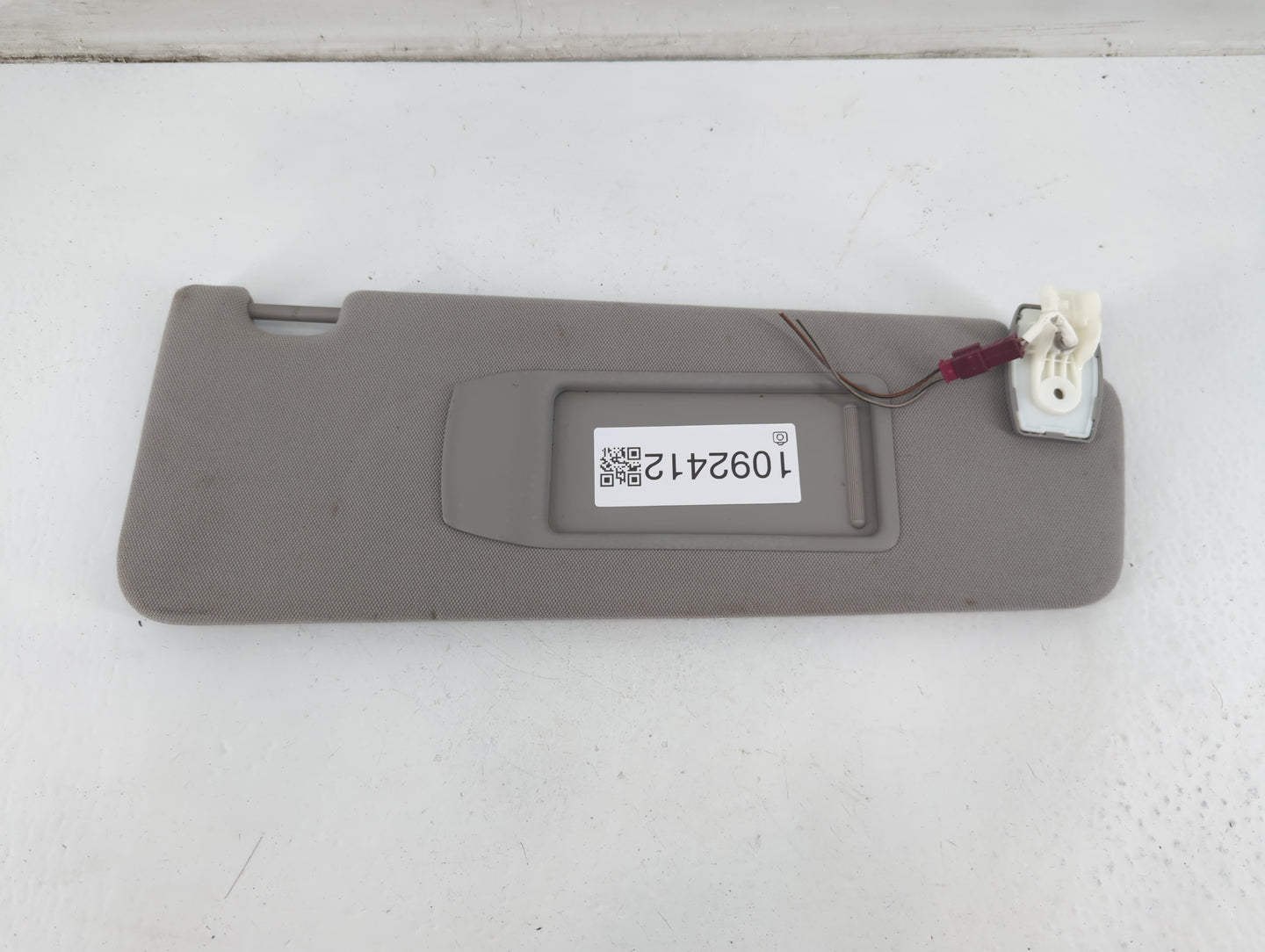 2009 Bmw 750il Sun Visor Shade Replacement Passenger Right Mirror Fits Fits 2010 2011 2012 2013 2014 2015 OEM Used Auto Part