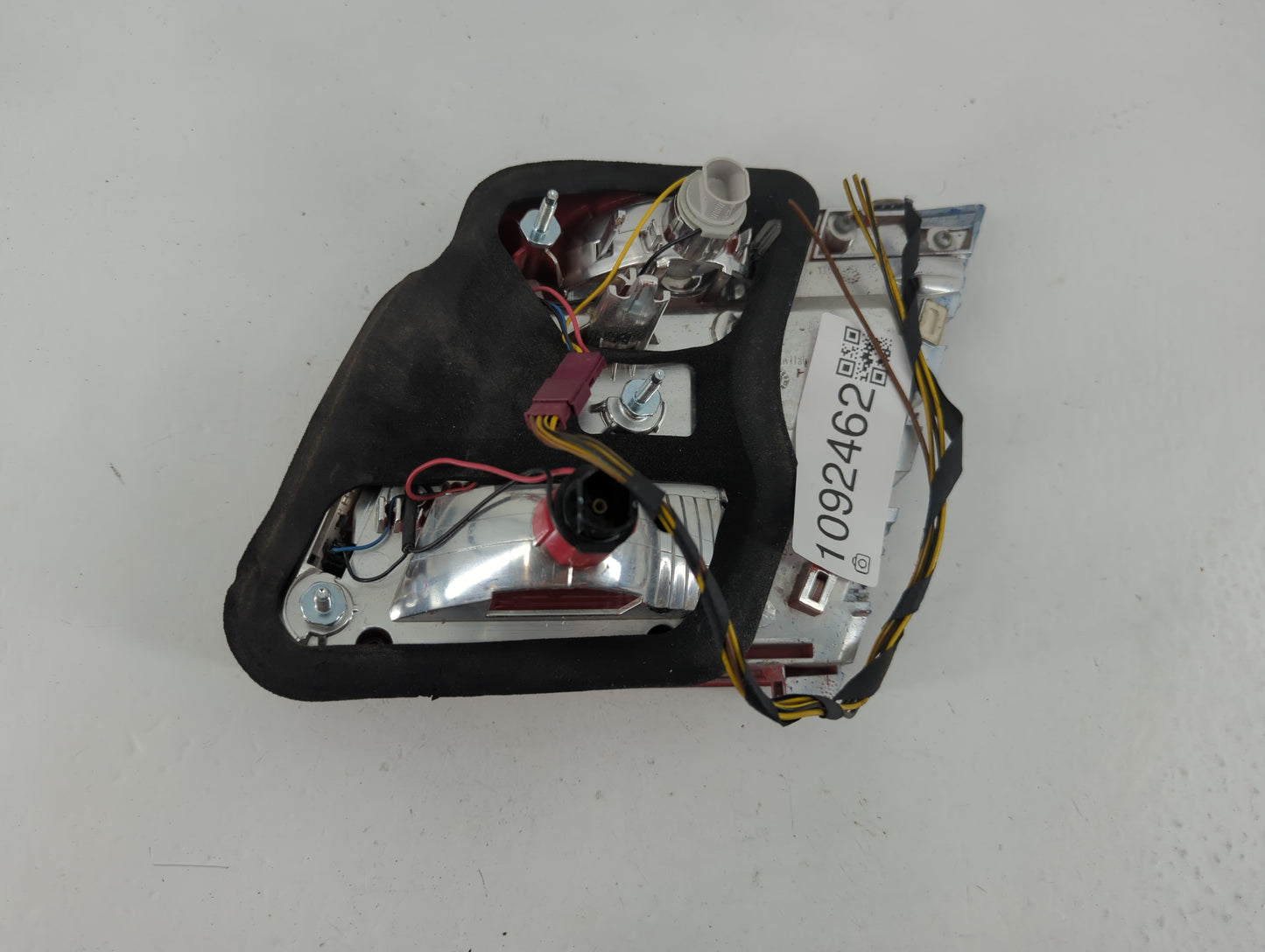 2009 Bmw 750li Tail Light Assembly Driver Left OEM Fits Fits 2010 2011 2012 OEM Used Auto Parts - Oemusedautoparts1.com