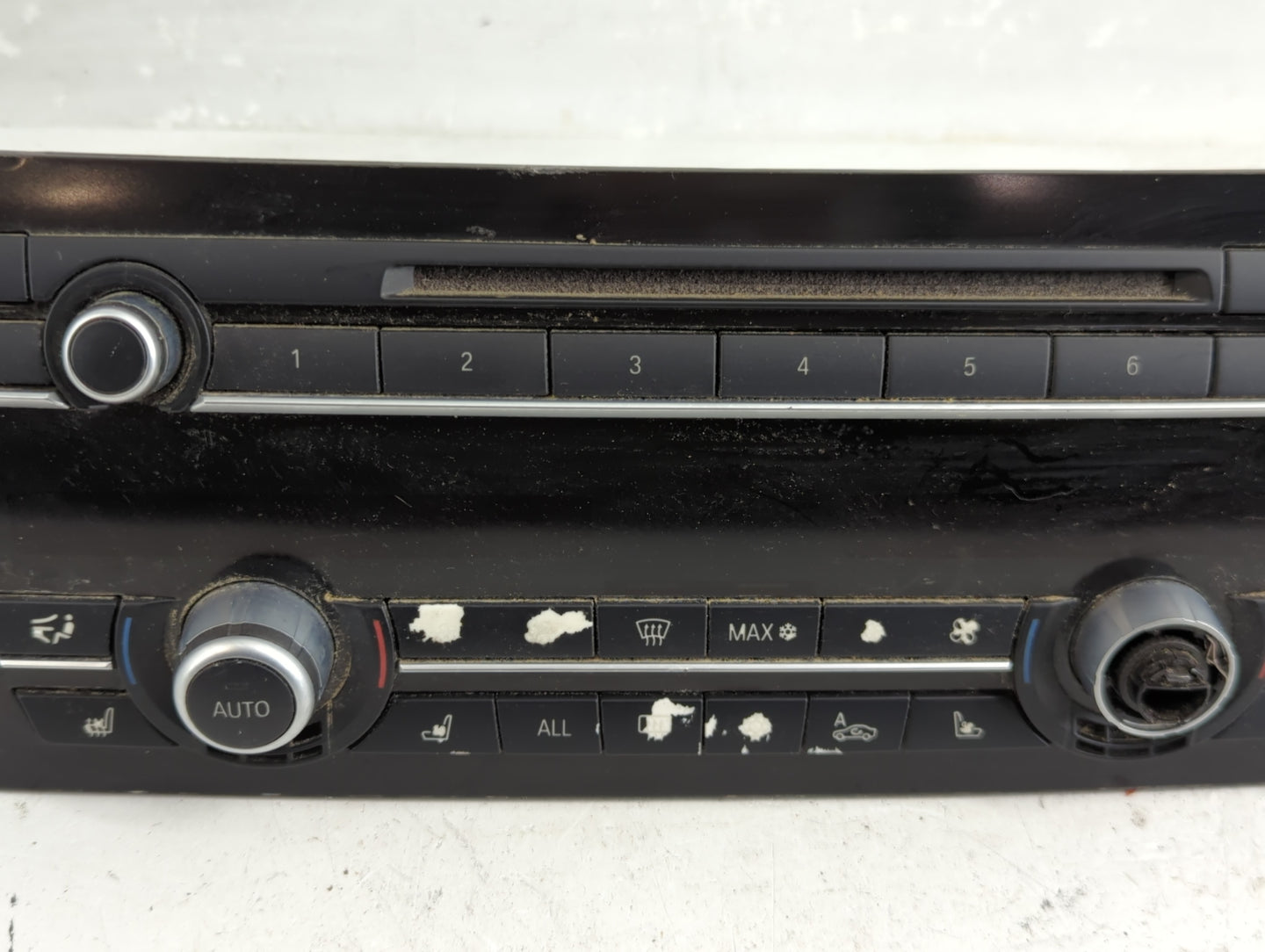 2009 Bmw 750li Radio AM FM Cd Player Receiver Replacement P/N:9249715-01 Fits OEM Used Auto Parts - Oemusedautoparts1.com