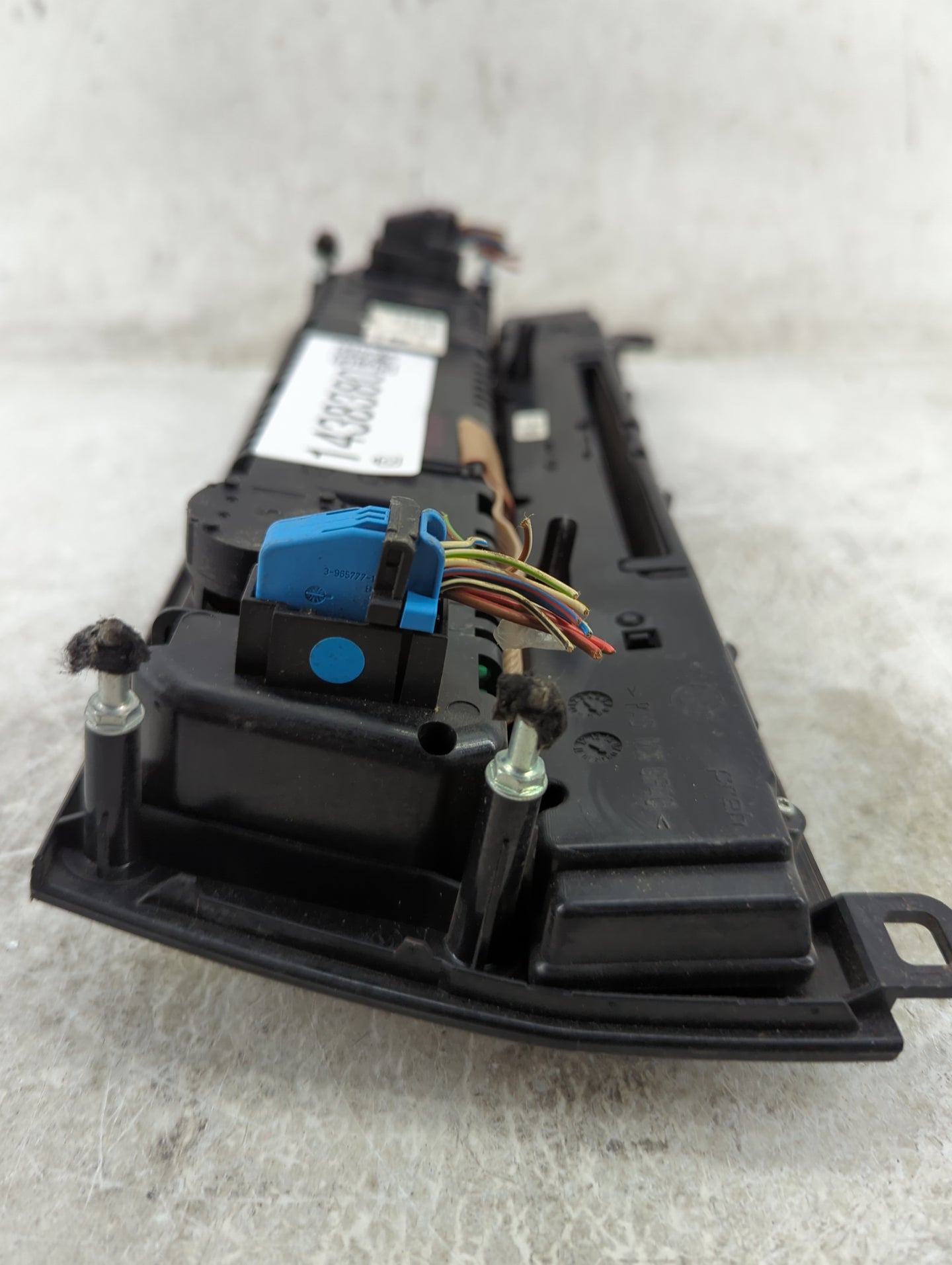 2009 Bmw 750li Radio AM FM Cd Player Receiver Replacement Fits OEM Used Auto Parts - Oemusedautoparts1.com