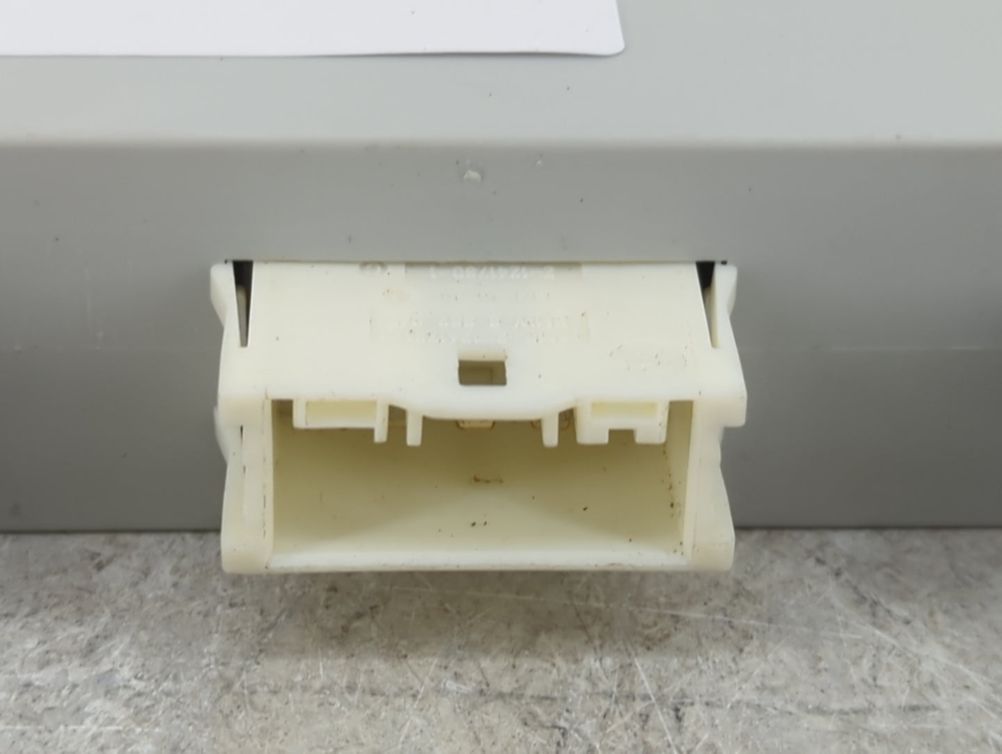 Bmw 750li Tailgate Control Module 61357240611|f005v00942 - Oemusedautoparts1.com
