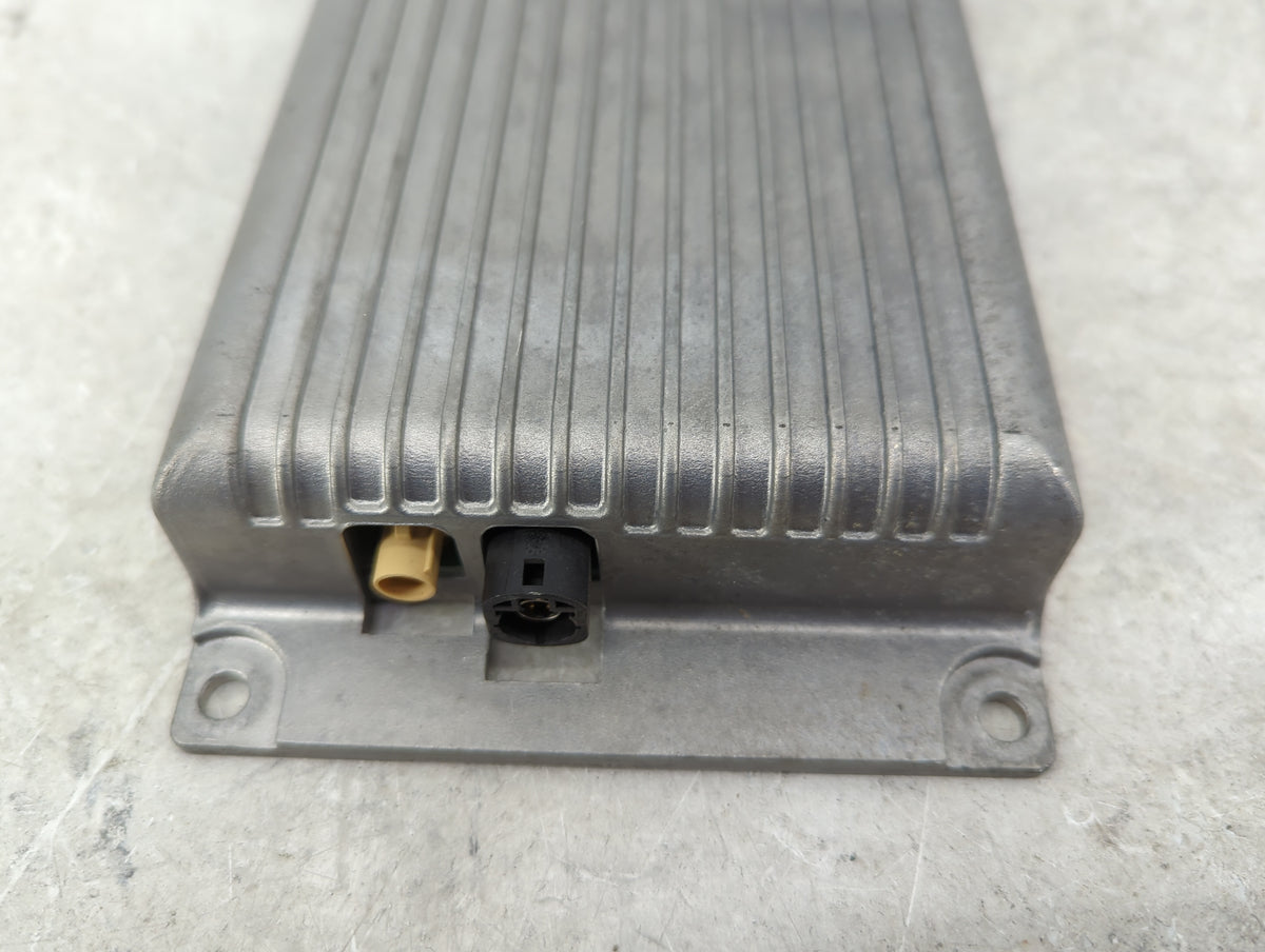 Bmw 750li Communication Control Module - Oemusedautoparts1.com