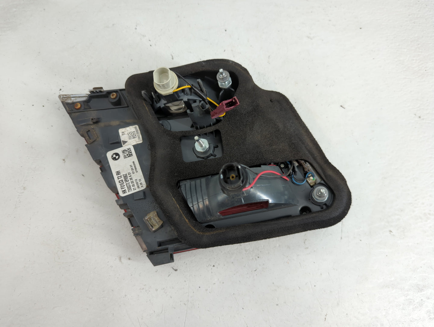 2009 Bmw 7 Series Tail Light Assembly Passenger Right OEM P/N:7300272 Fits OEM Used Auto Parts - Oemusedautoparts1.com