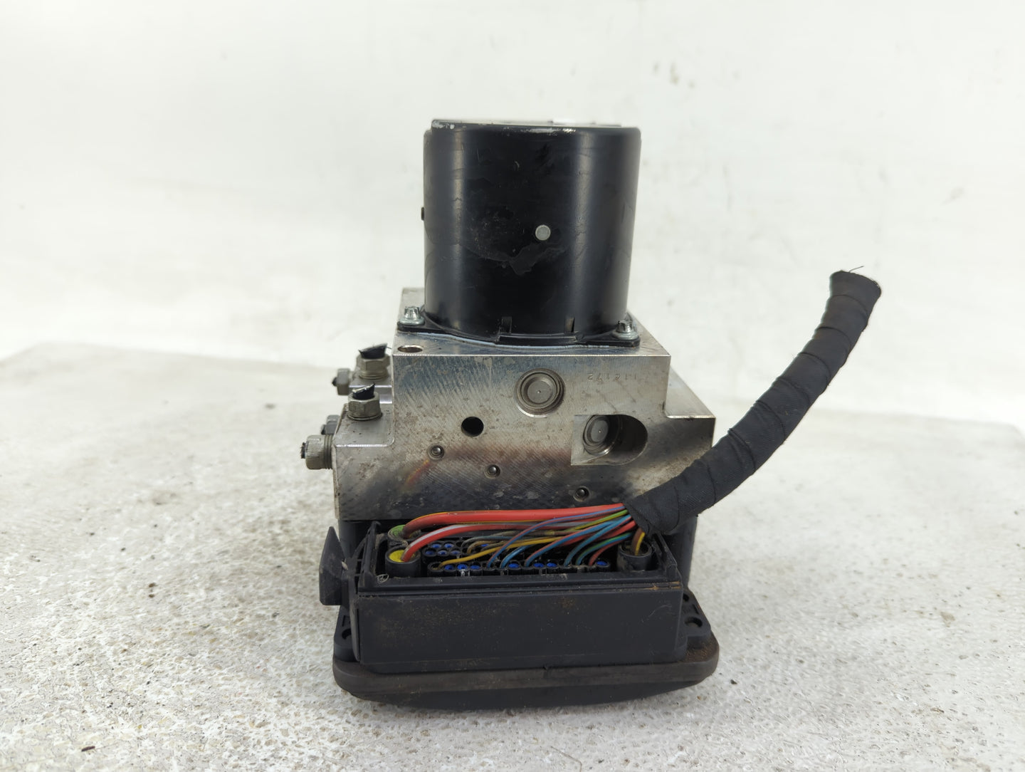 2006-2010 Bmw M5 ABS Pump Control Module Replacement P/N:34516783366-03 Fits Fits 2006 2007 2008 2009 2010 OEM Used Auto Par
