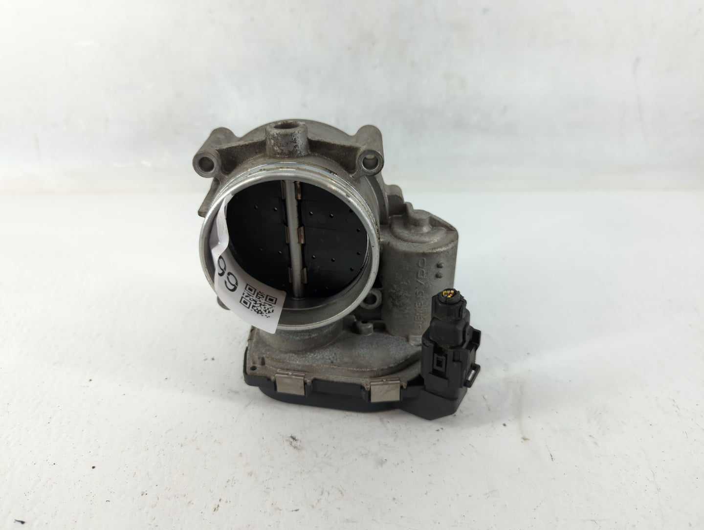 2007-2012 Bmw X3 Throttle Body P/N:7 556 1180-01 Fits Fits 2007 2008 2009 2010 2011 2012 2013 OEM Used Auto Parts - Oemuseda
