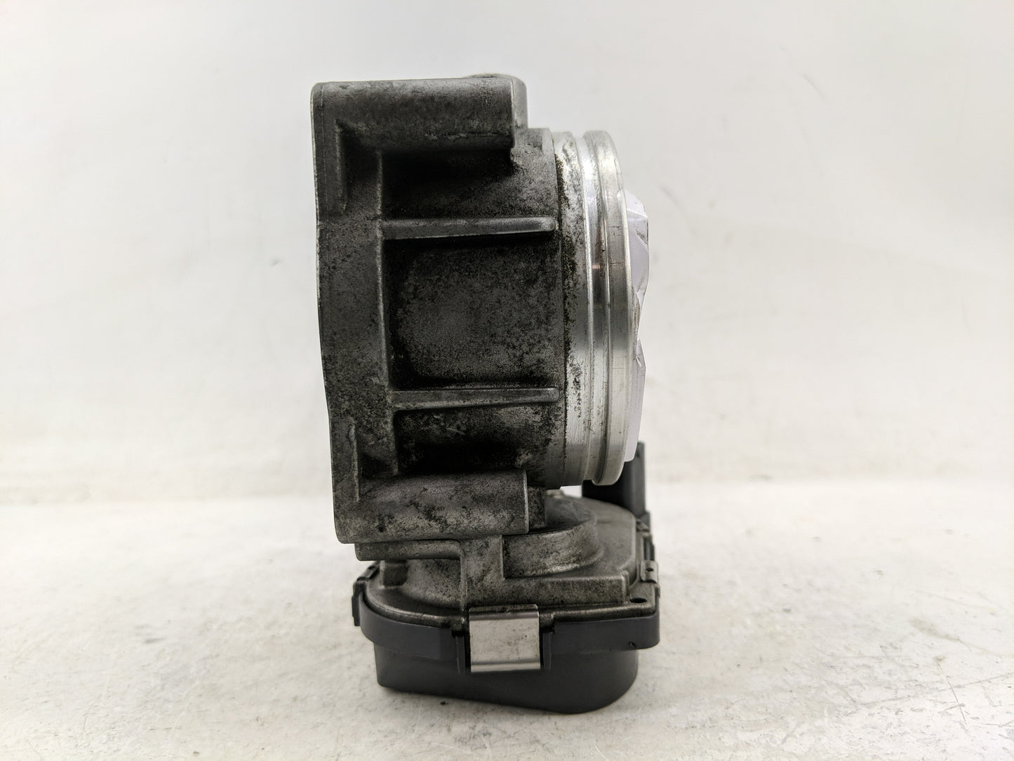 2009 Bmw X5 Throttle Body Fits OEM Used Auto Parts - Oemusedautoparts1.com